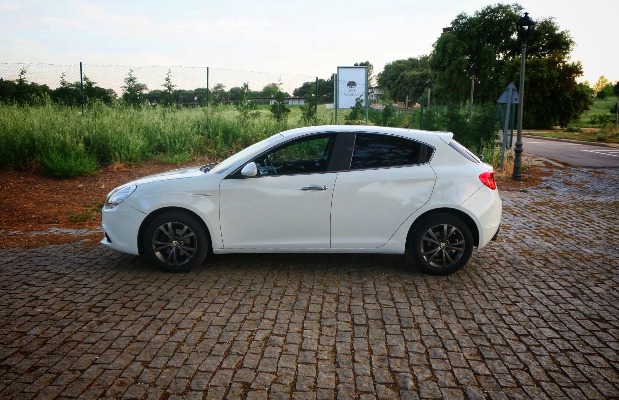 Alfa Romeo Giulietta Distinctive 1.6 JTD 105cv