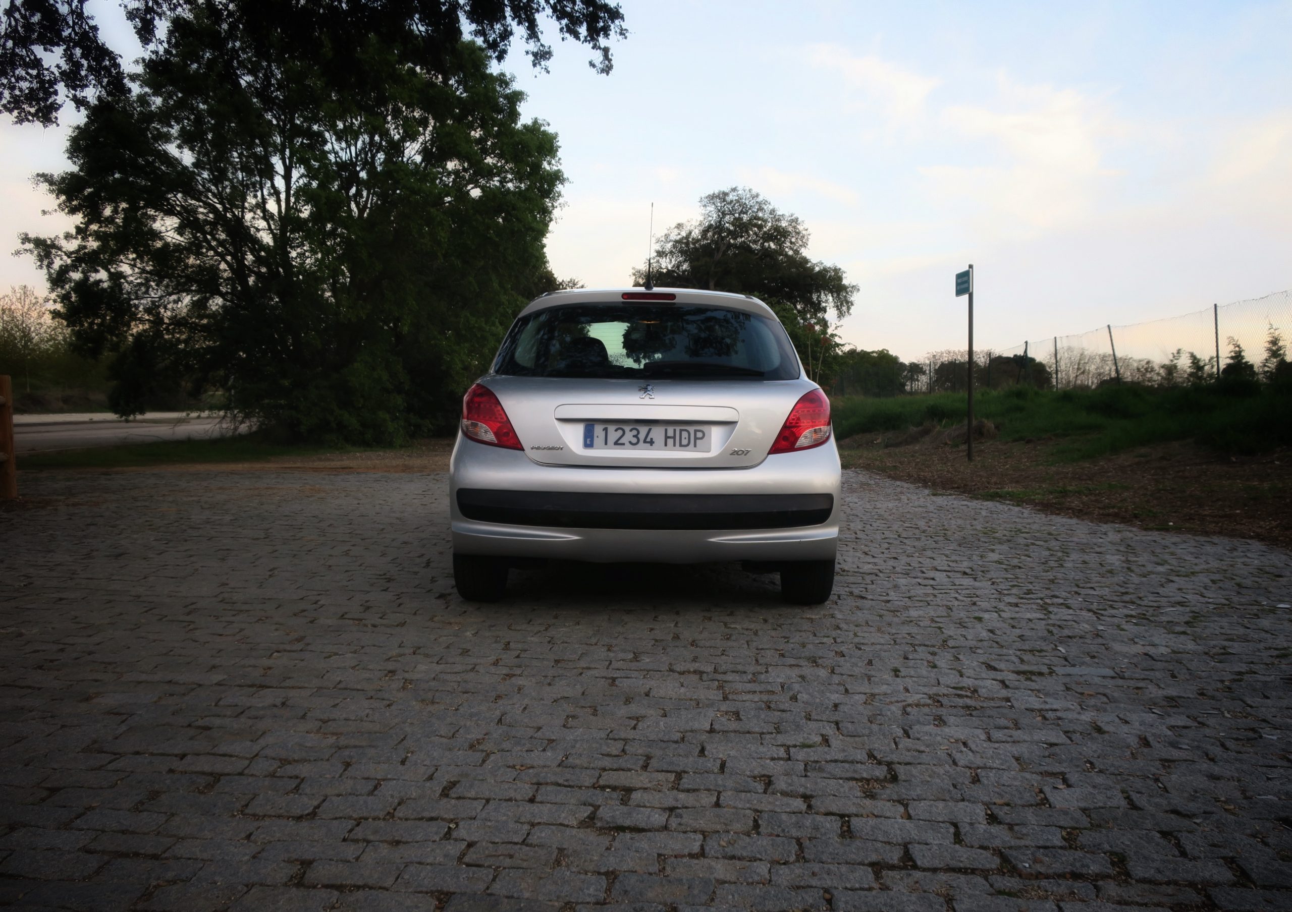 Peugeot 207 Access 1.4 HDi 70CV