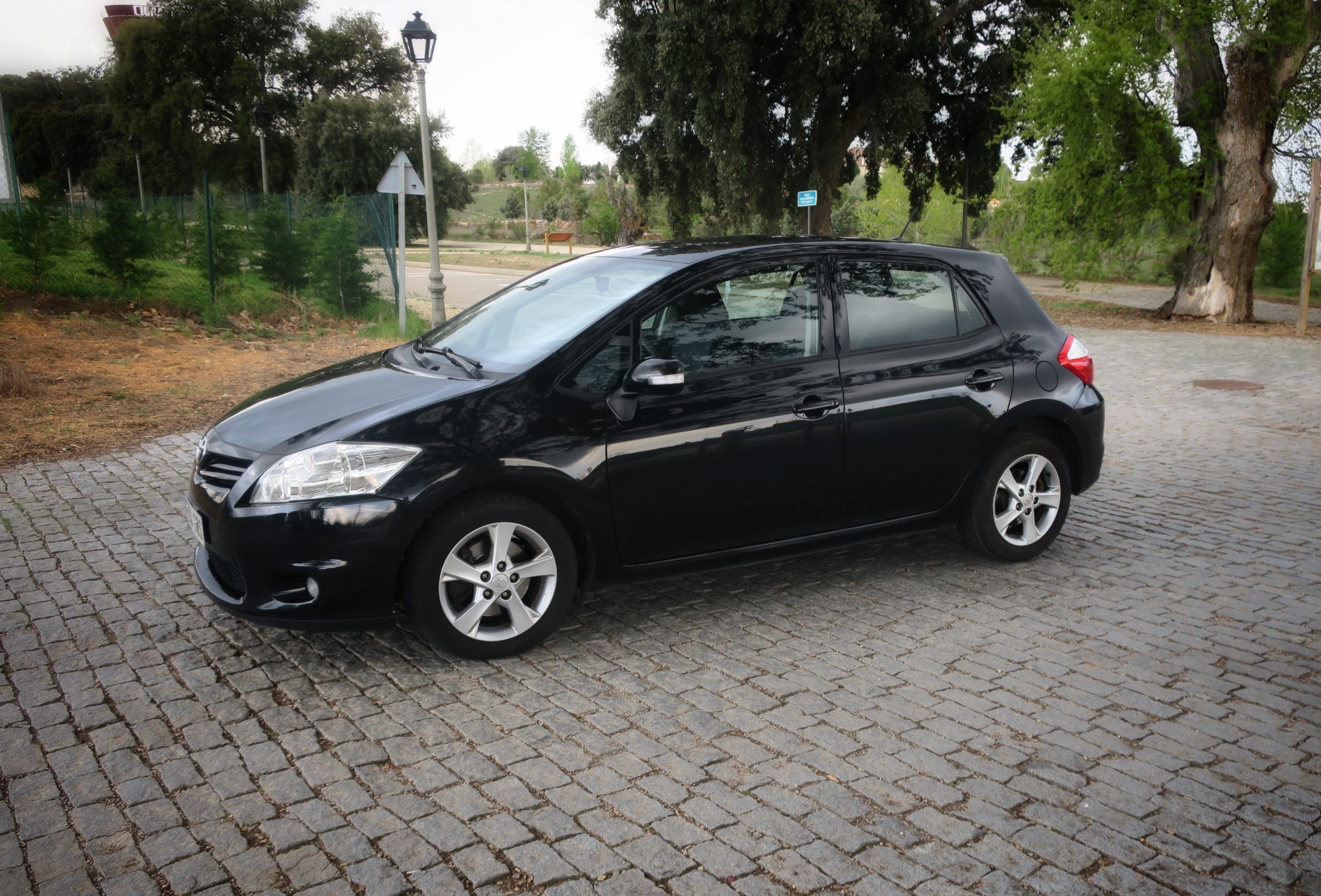 Toyota Auris Active 2.0 D4D 126cv