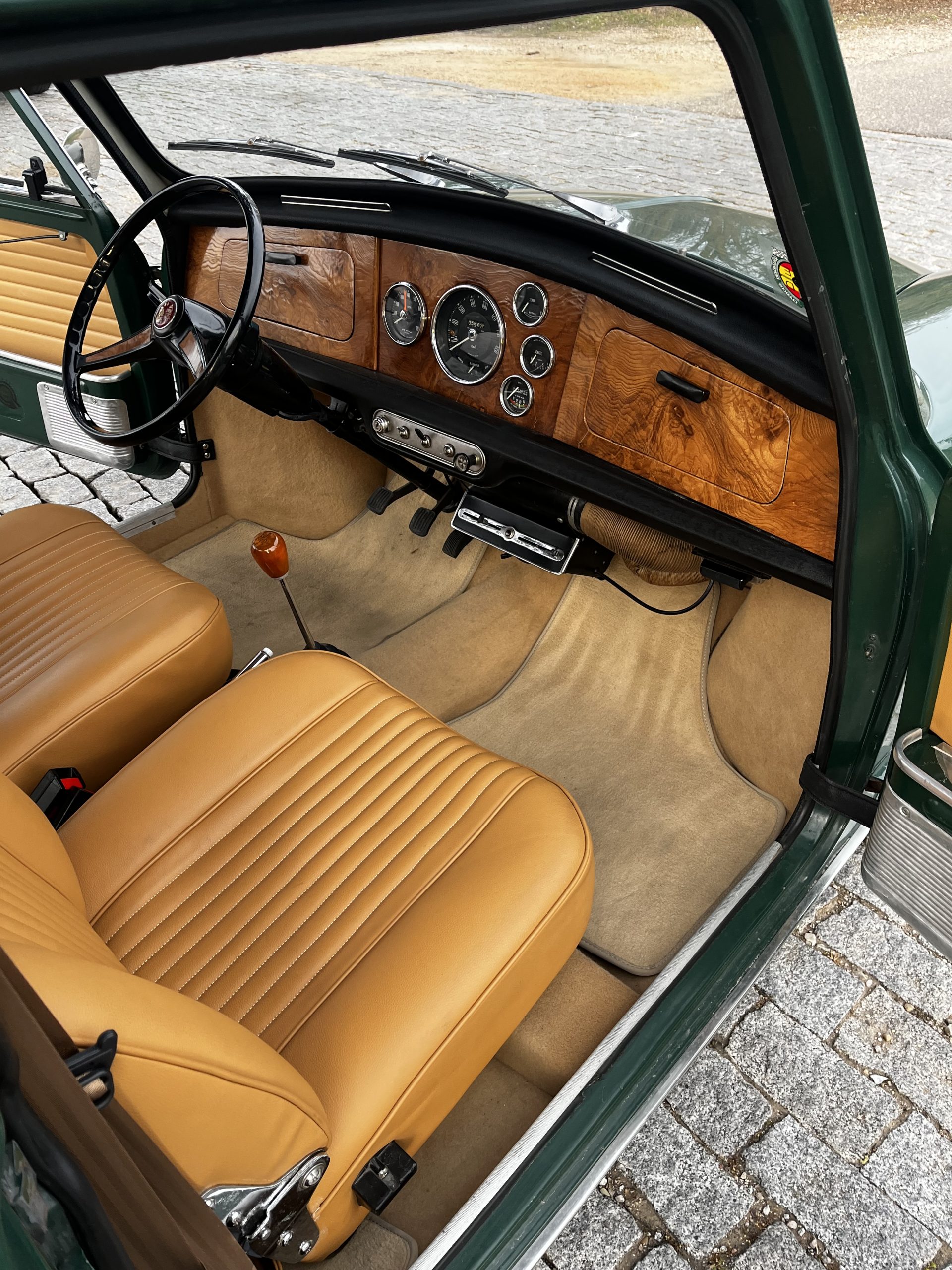 VENDIDO: Authi Mini Morris 1000E