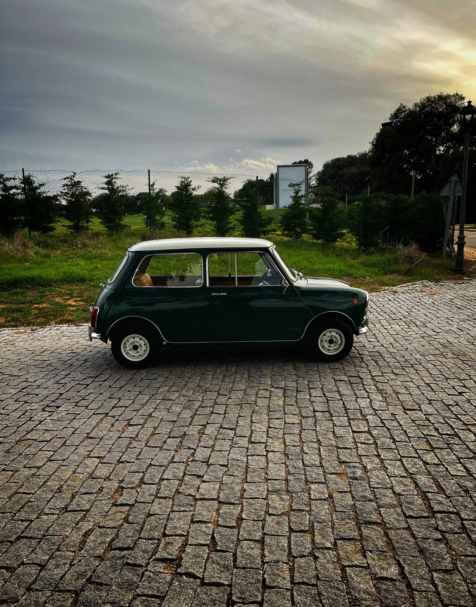 VENDIDO: Authi Mini Morris 1000E