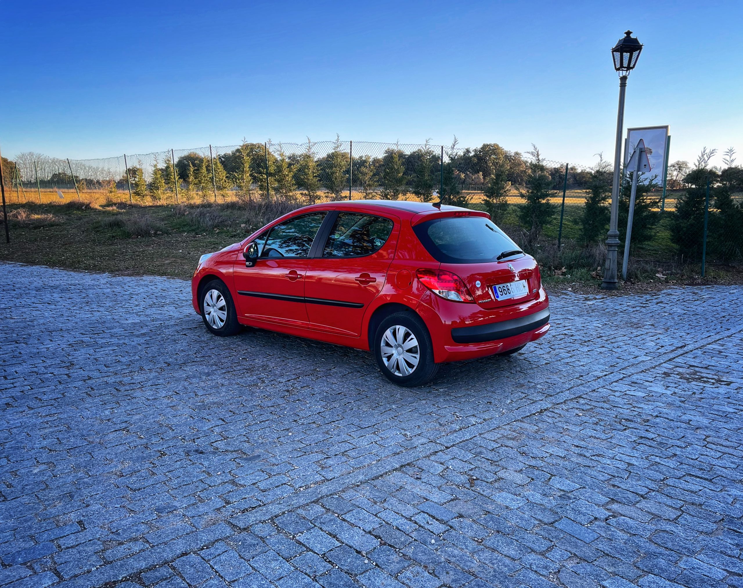 Peugeot 207 Confort HDI 70cv
