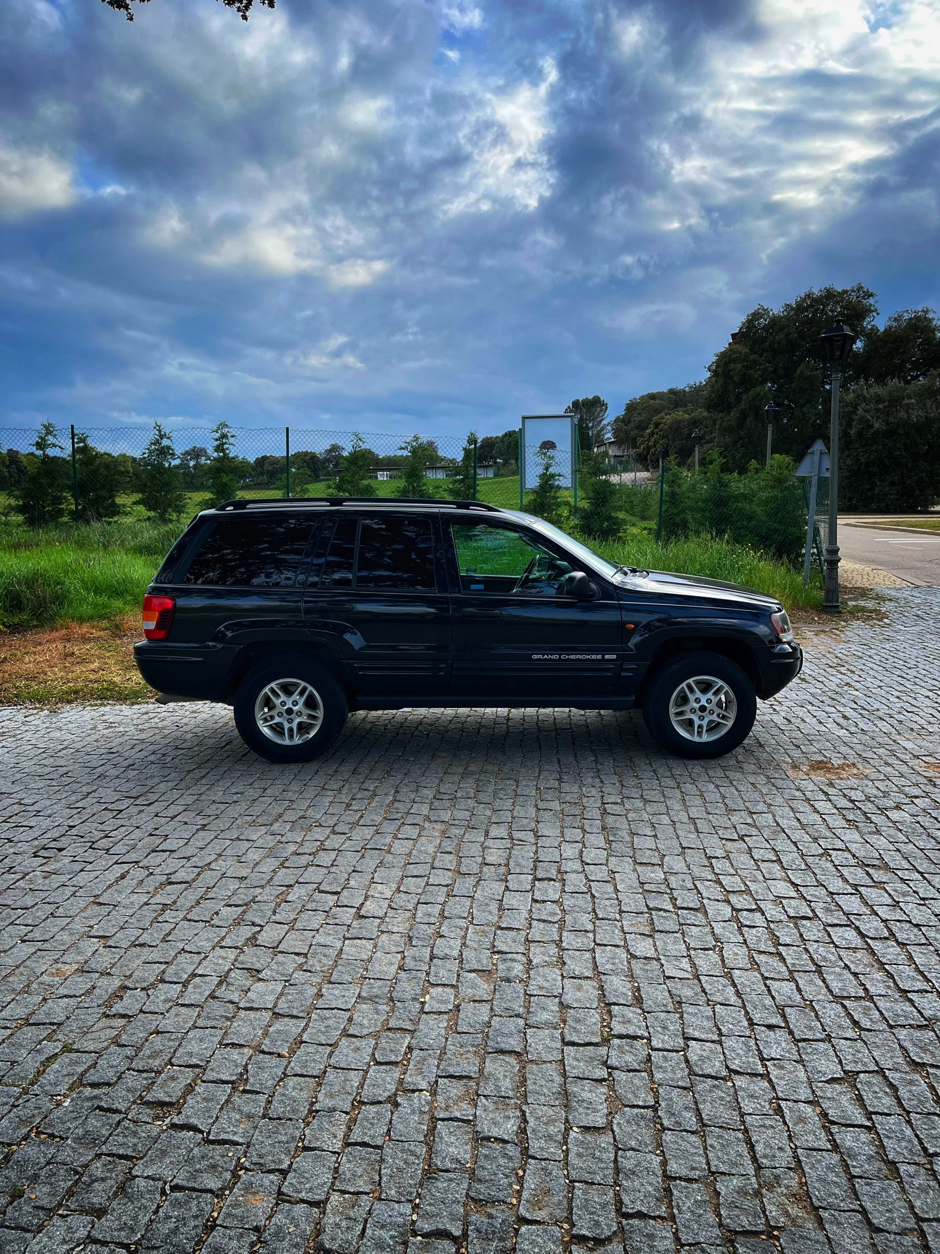 VENDIDO: Jeep Grand Cherokee Laredo 2.7CRD 163cv