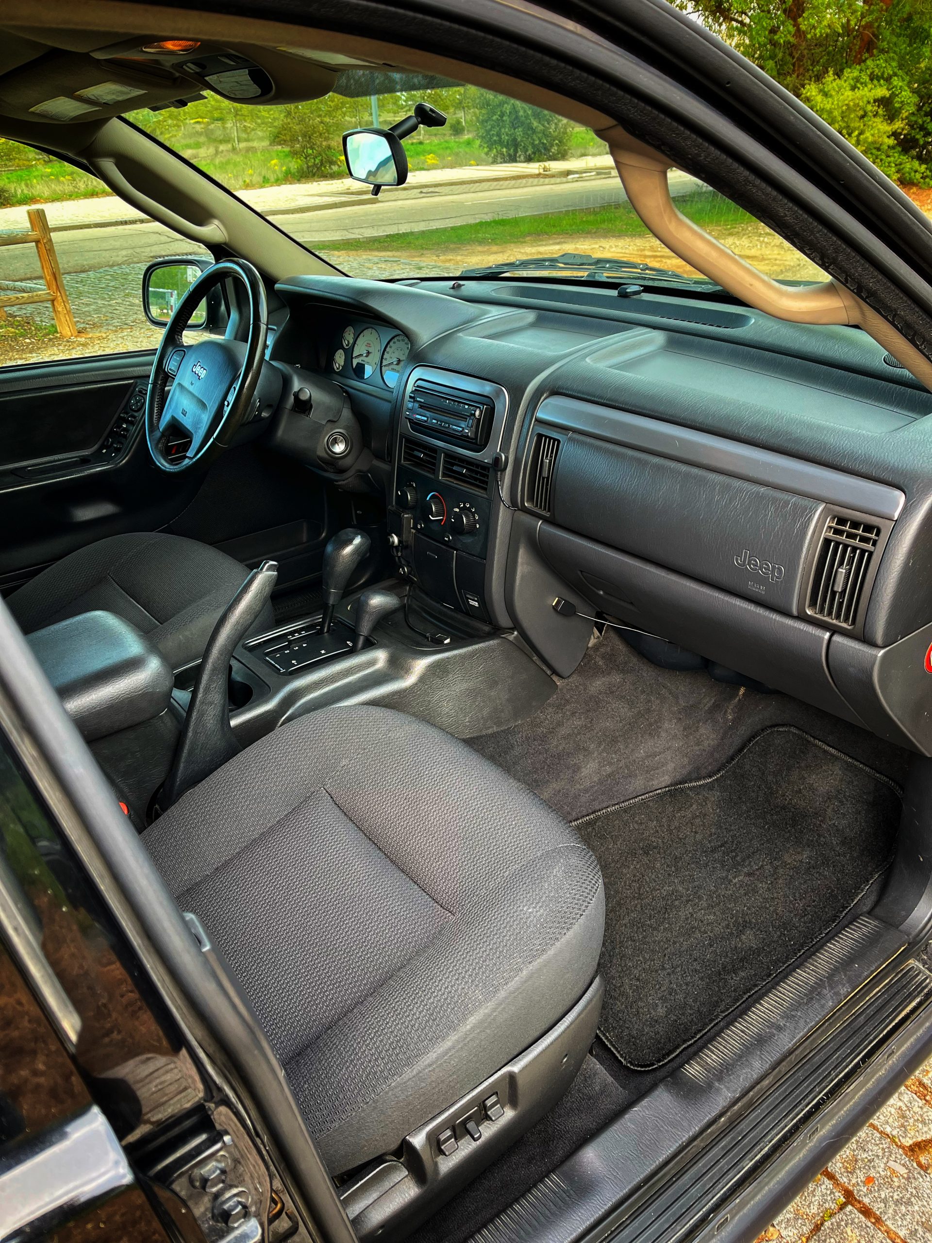 VENDIDO: Jeep Grand Cherokee Laredo 2.7CRD 163cv