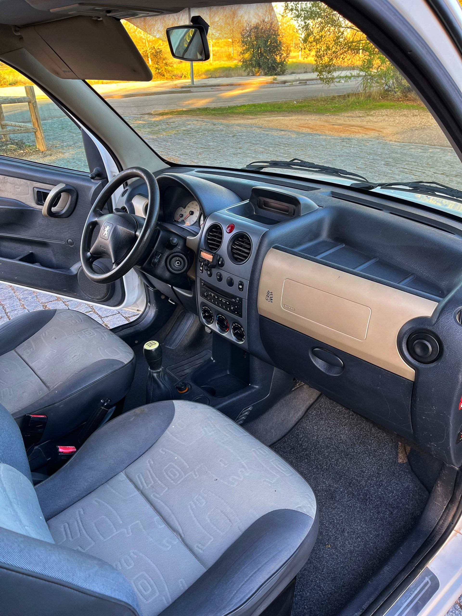 Peugeot Partner Totem 1.6 HDI 75cv