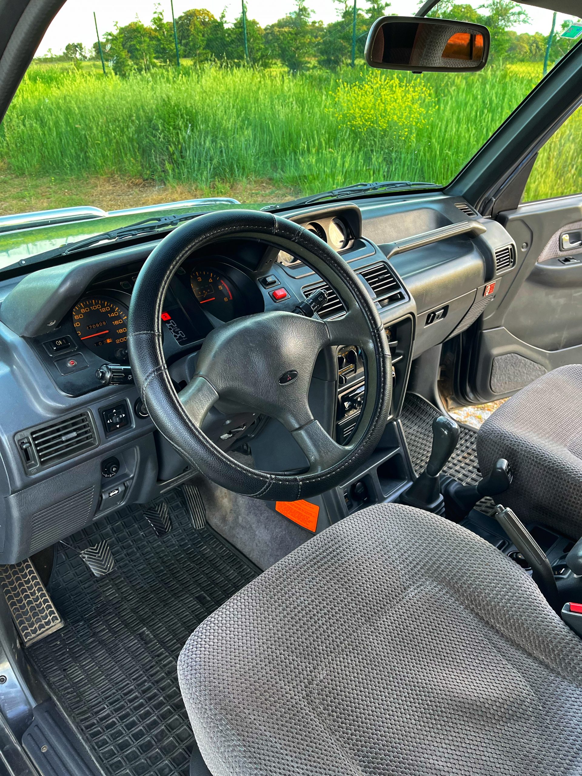 RESERVADO: Mitsubishi Montero GLS 2.5 TD 100cv