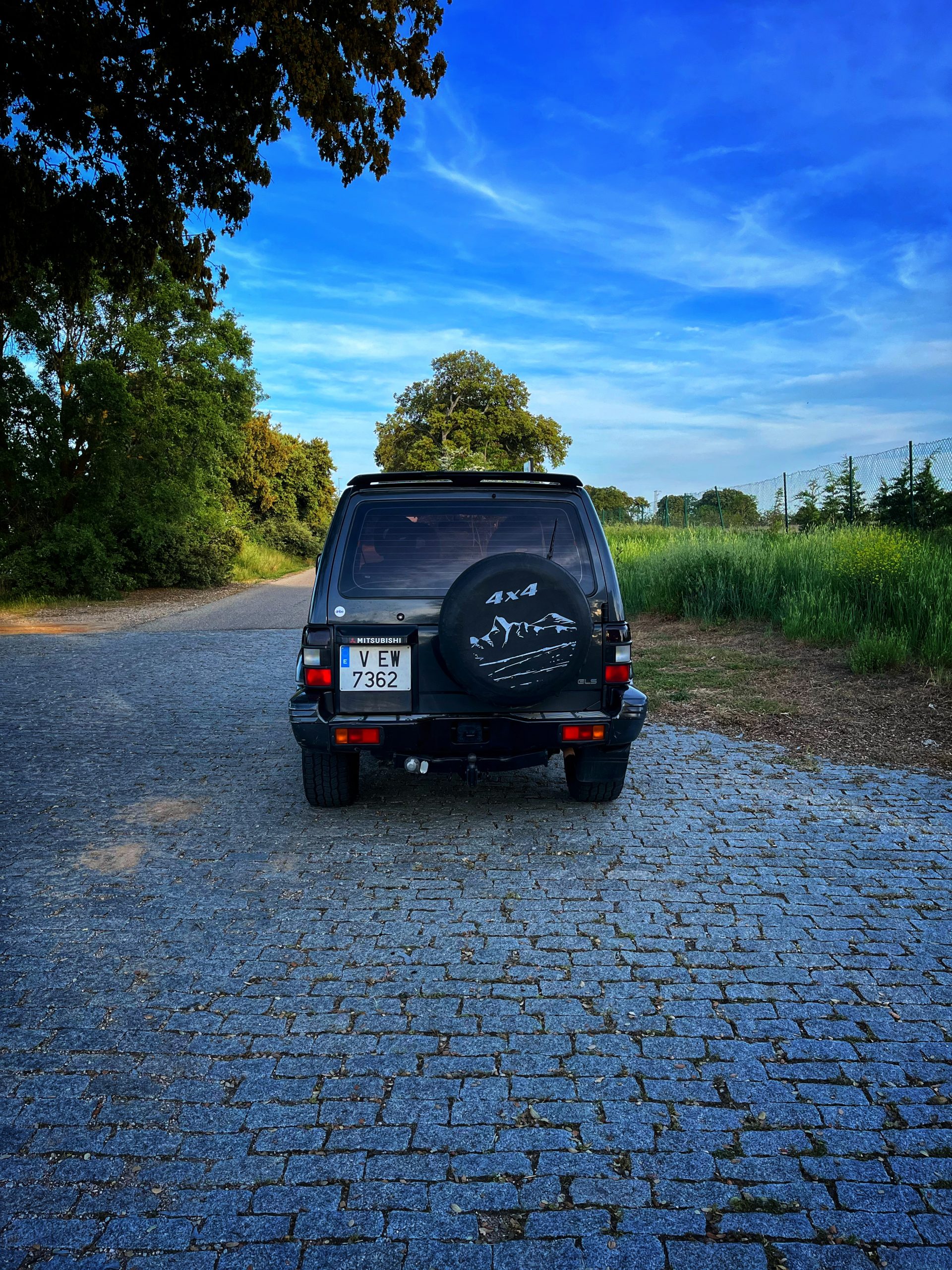 RESERVADO: Mitsubishi Montero GLS 2.5 TD 100cv