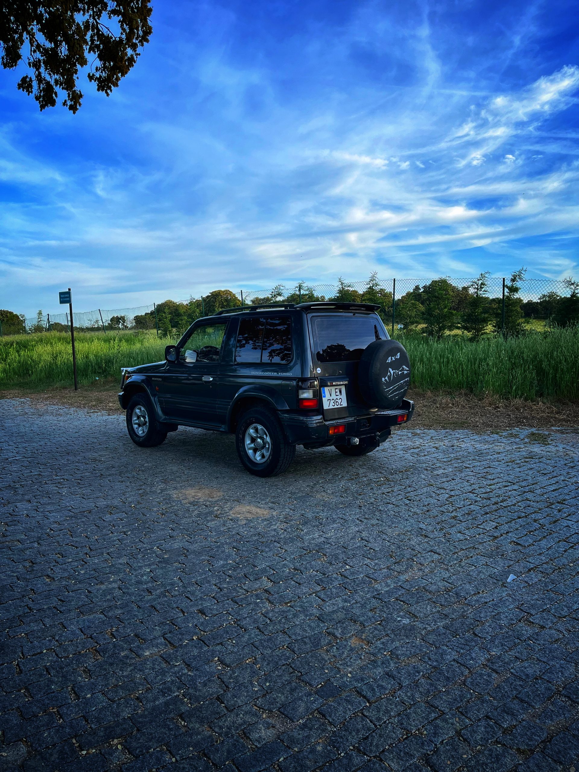 RESERVADO: Mitsubishi Montero GLS 2.5 TD 100cv
