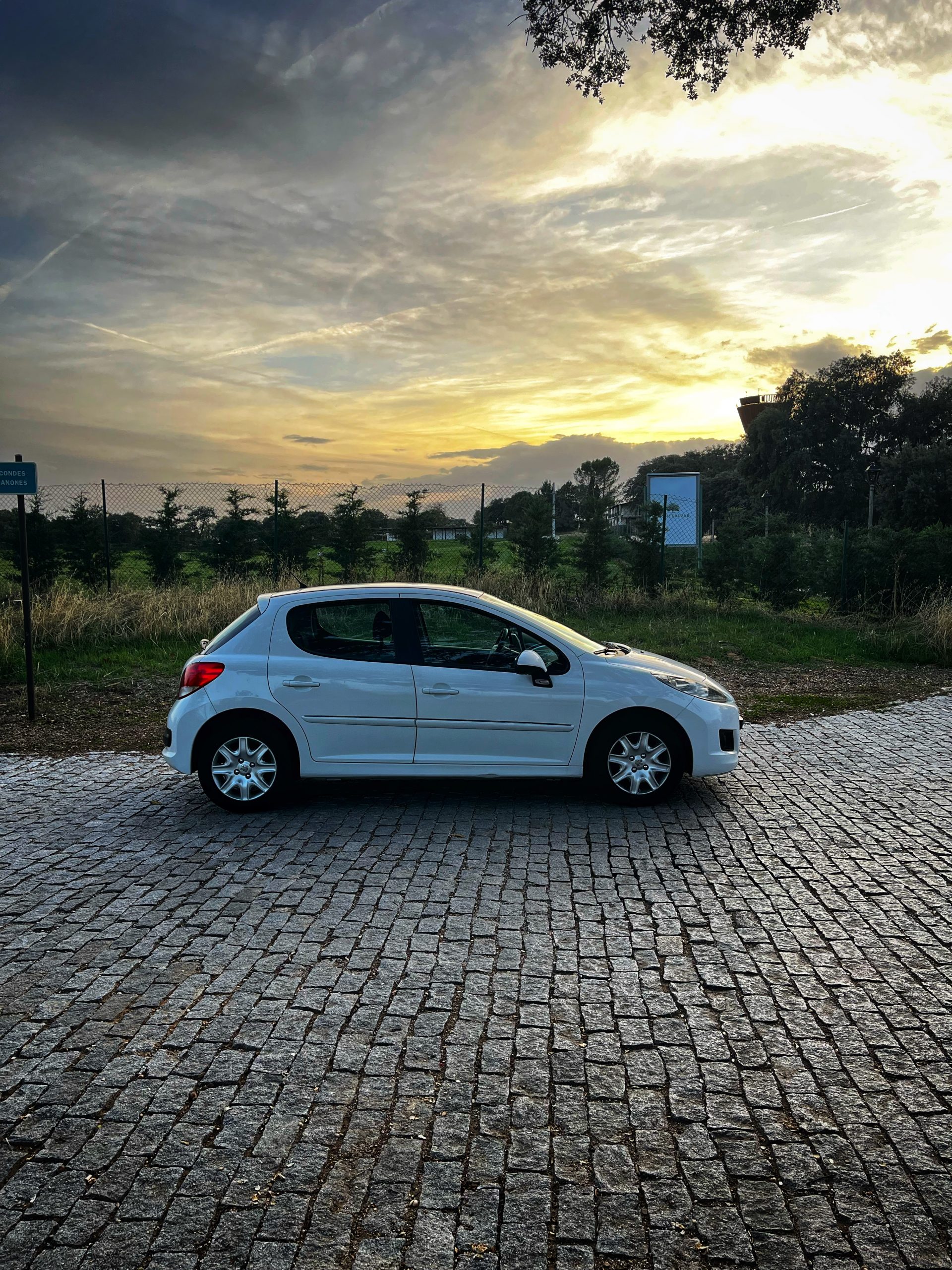 Peugeot 207 Confort 1.4 HDI 70CV