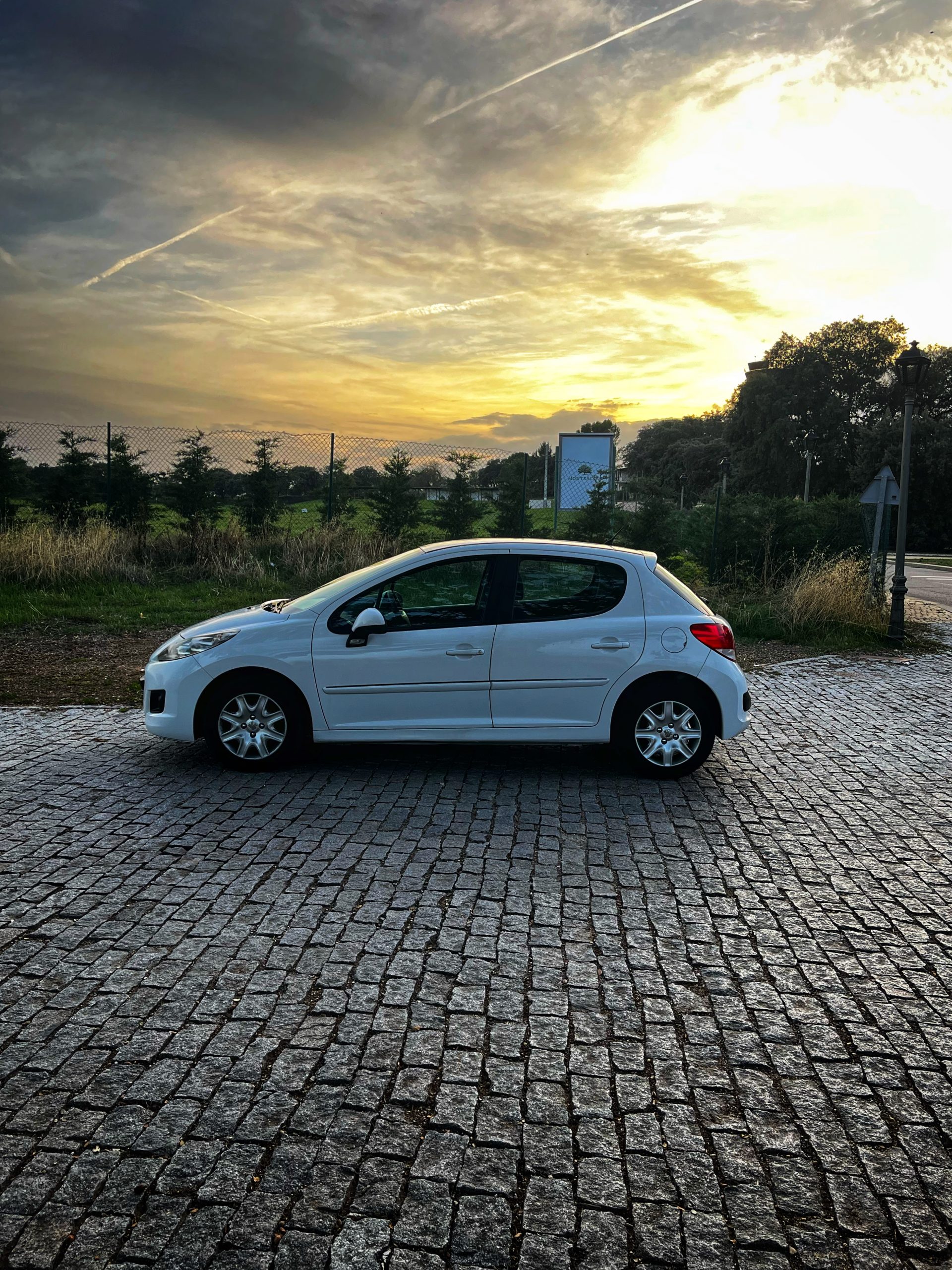 Peugeot 207 Confort 1.4 HDI 70CV