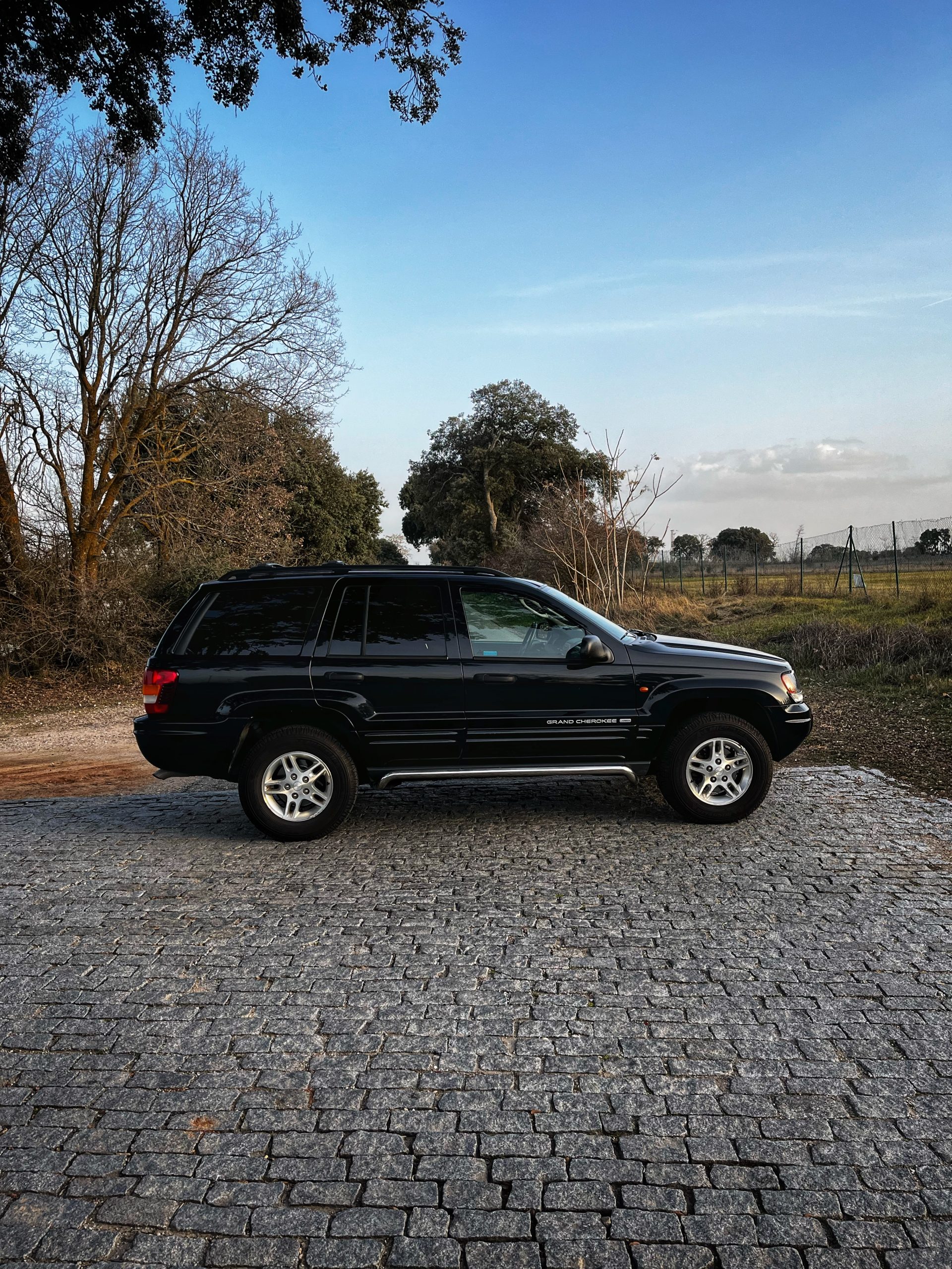 VENDIDO – Jeep Grand Cherokee Silver Creek 2.7 CRD 163cv