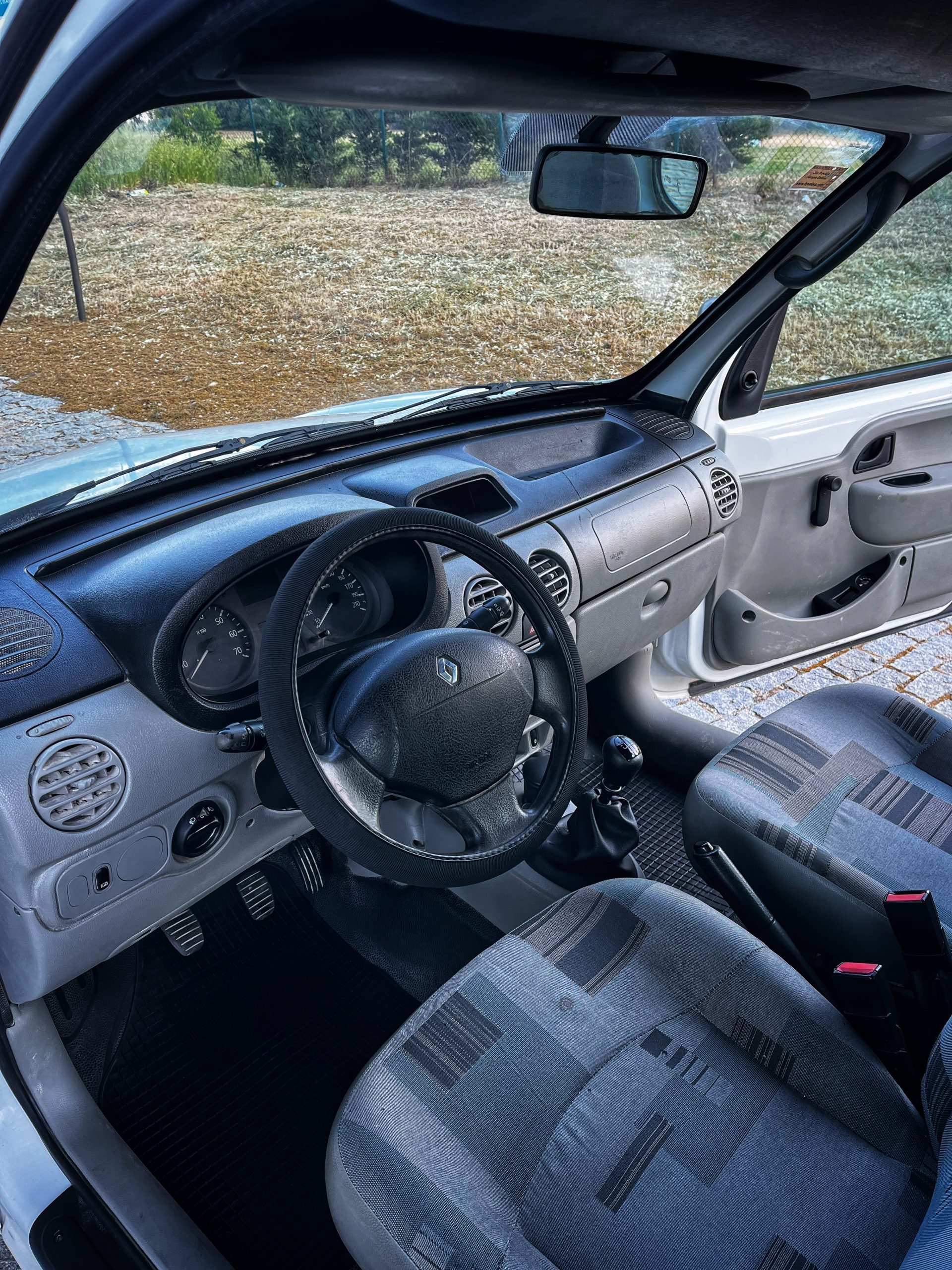 VENDIDO: Renault Kangoo Combi dCi 70cv Pack Authentique