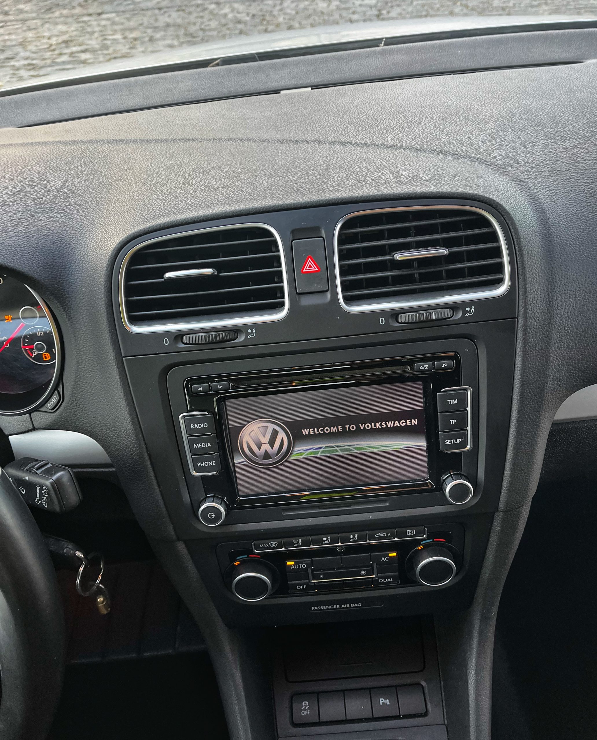 Volkswagen Golf Advance 1.6 TDI 105cv Bluemotion