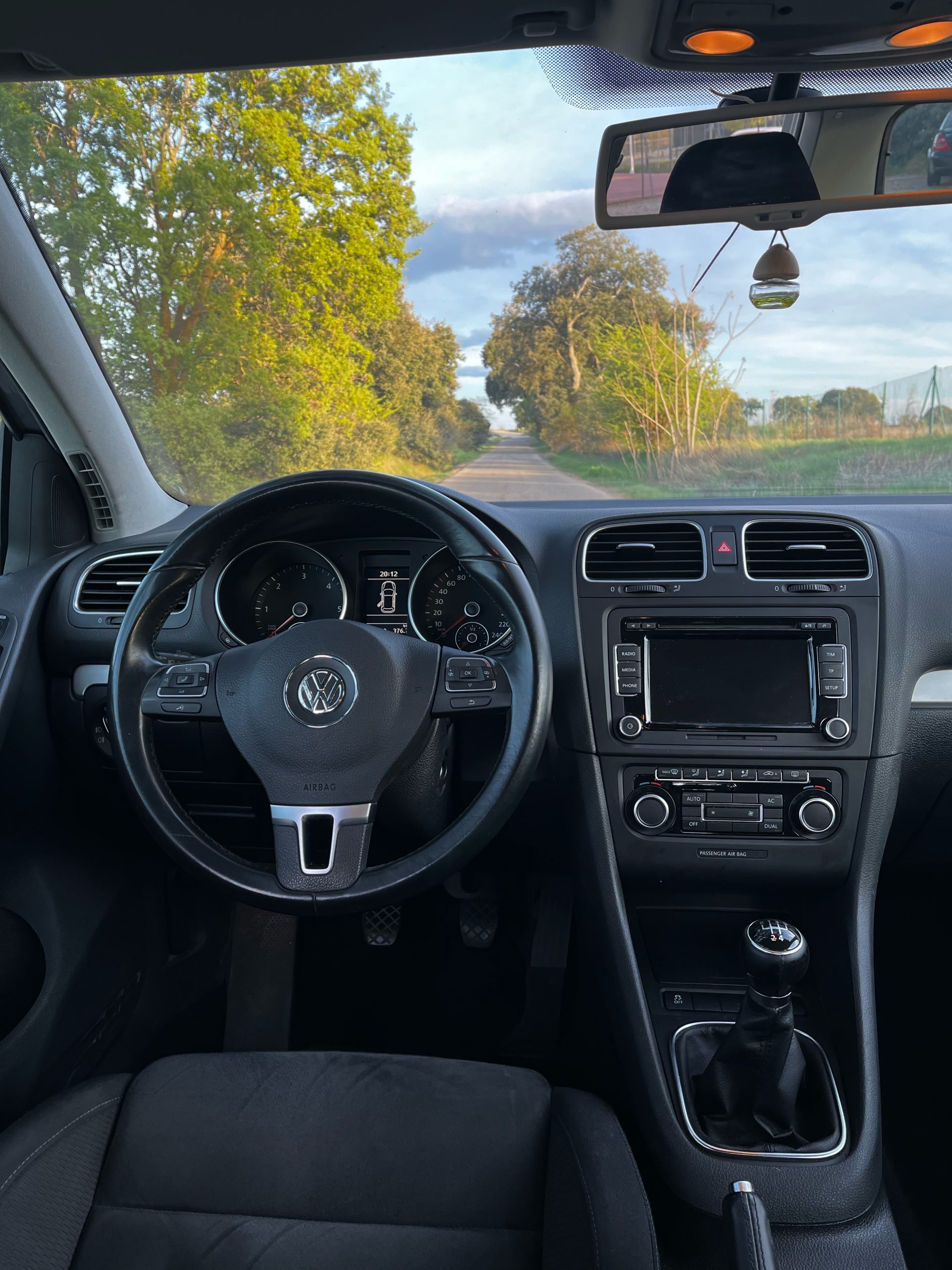 Volkswagen Golf Advance 1.6 TDI 105cv Bluemotion