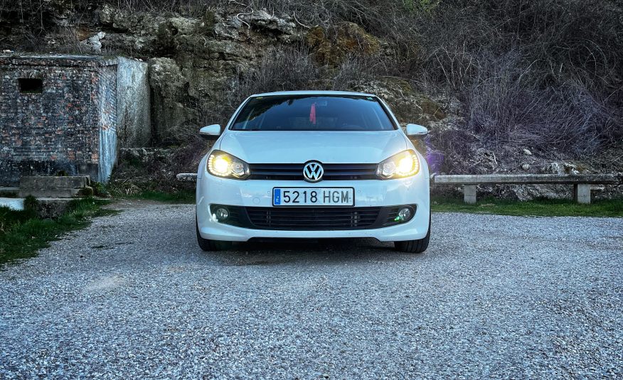 Volkswagen Golf Sport R Line TDI 105cv DSG