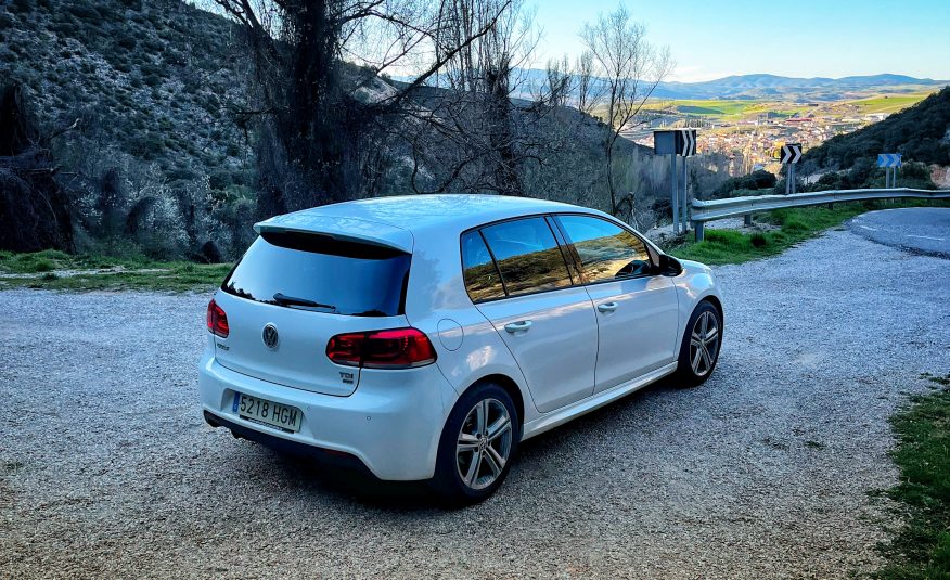 Volkswagen Golf Sport R Line TDI 105cv DSG