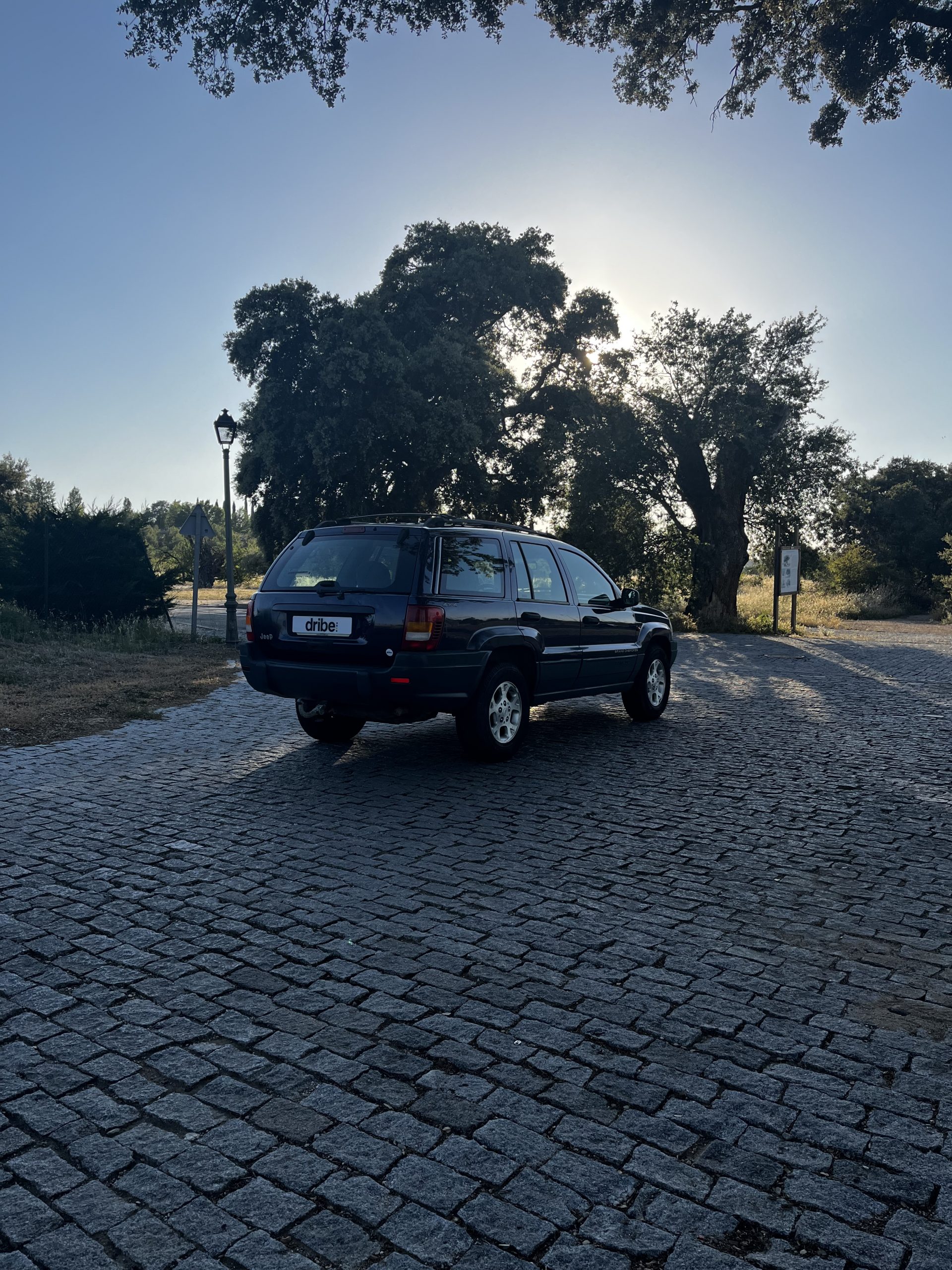 Jeep Grand Cherokee Laredo 4.0 190cv