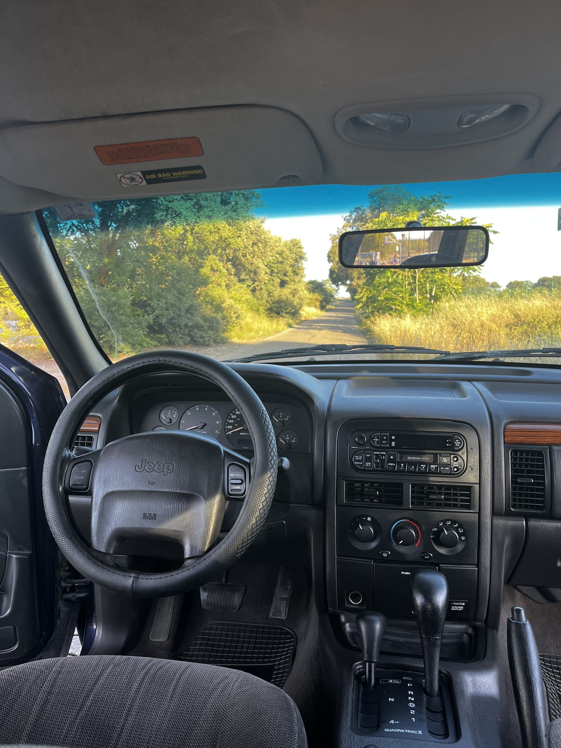 Jeep Grand Cherokee Laredo 4.0 190cv