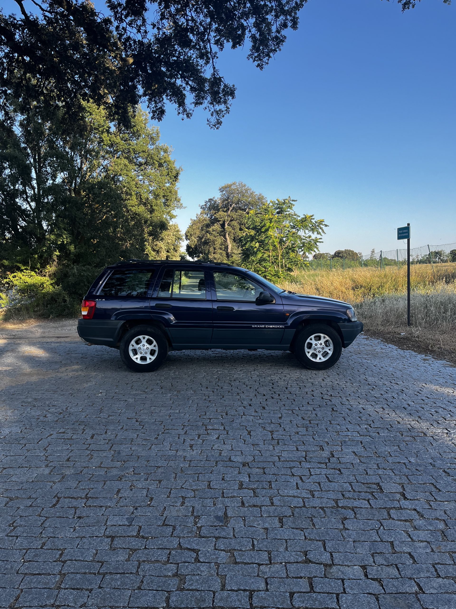 Jeep Grand Cherokee Laredo 4.0 190cv
