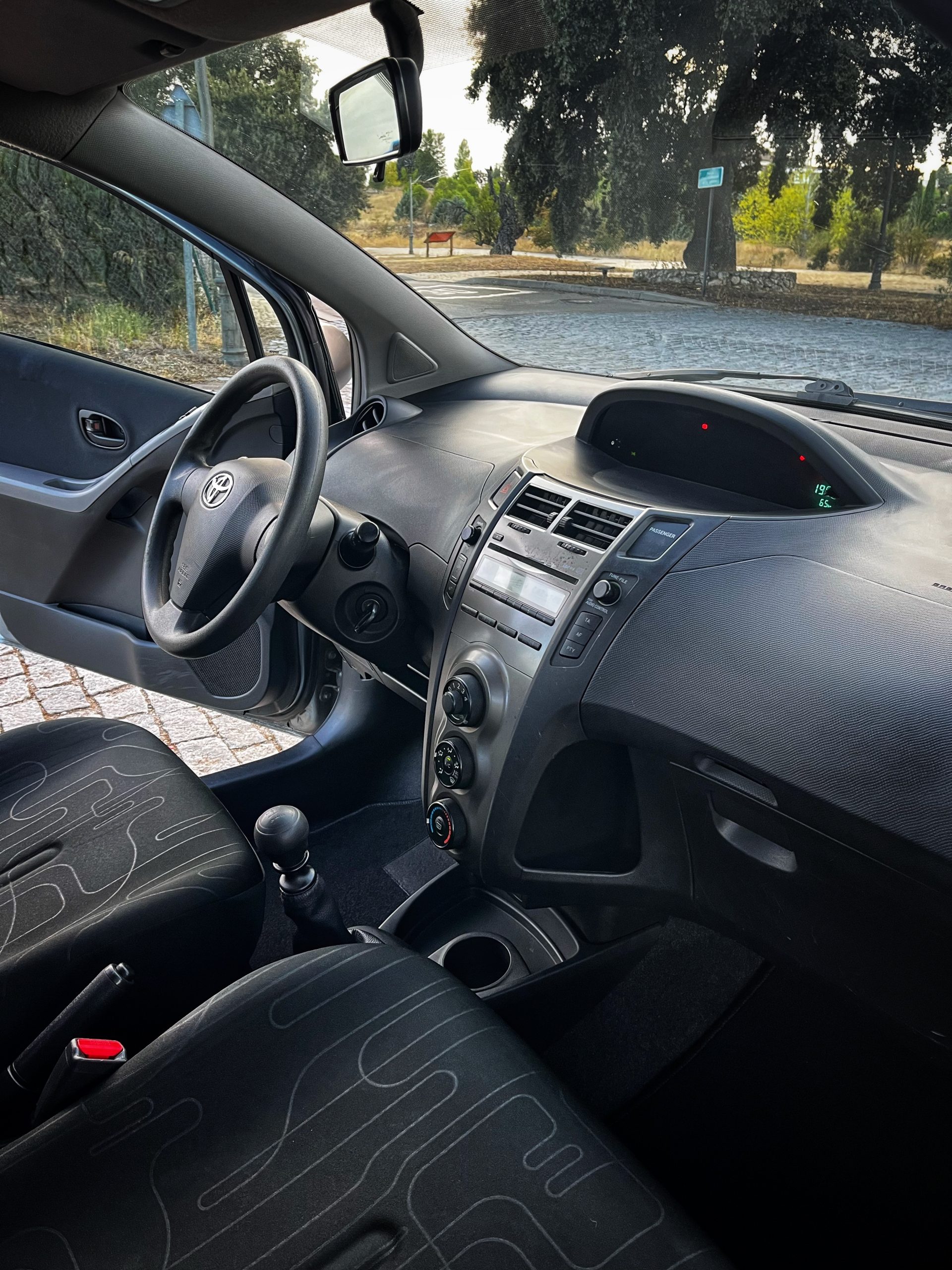 VENDIDO: Toyota Yaris Live D-4D 90cv