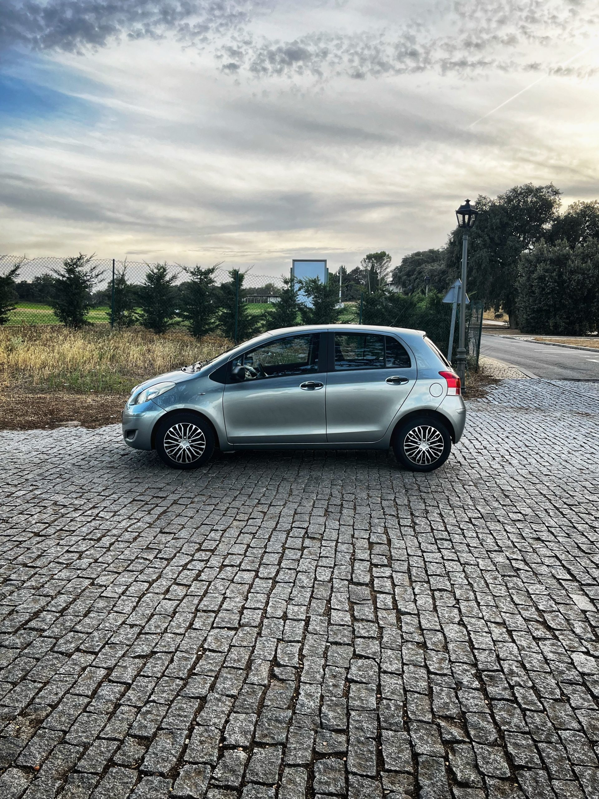 VENDIDO: Toyota Yaris Live D-4D 90cv