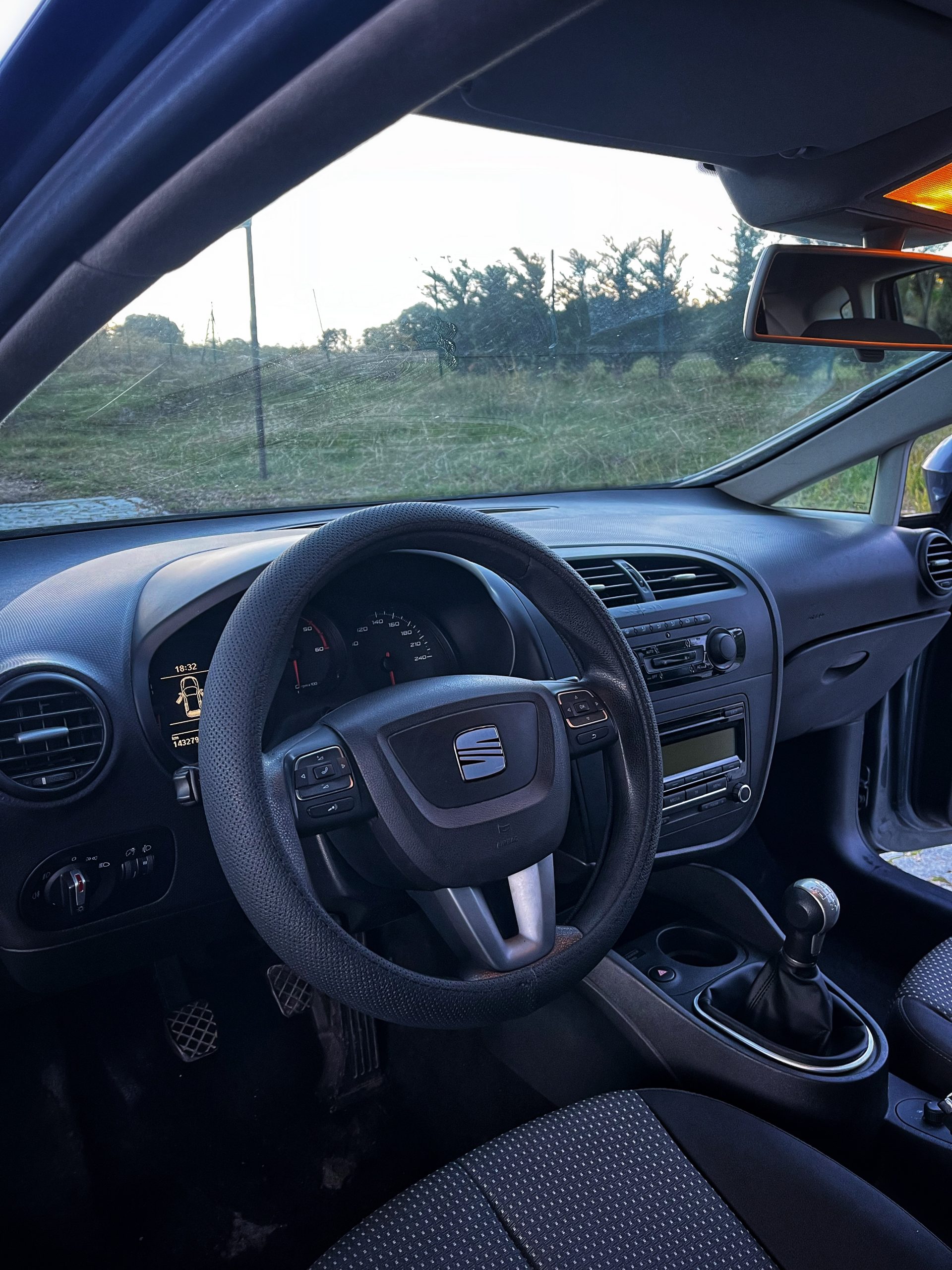 VENDIDO: SEAT LEON STYLE 1.6 TDI 105cv