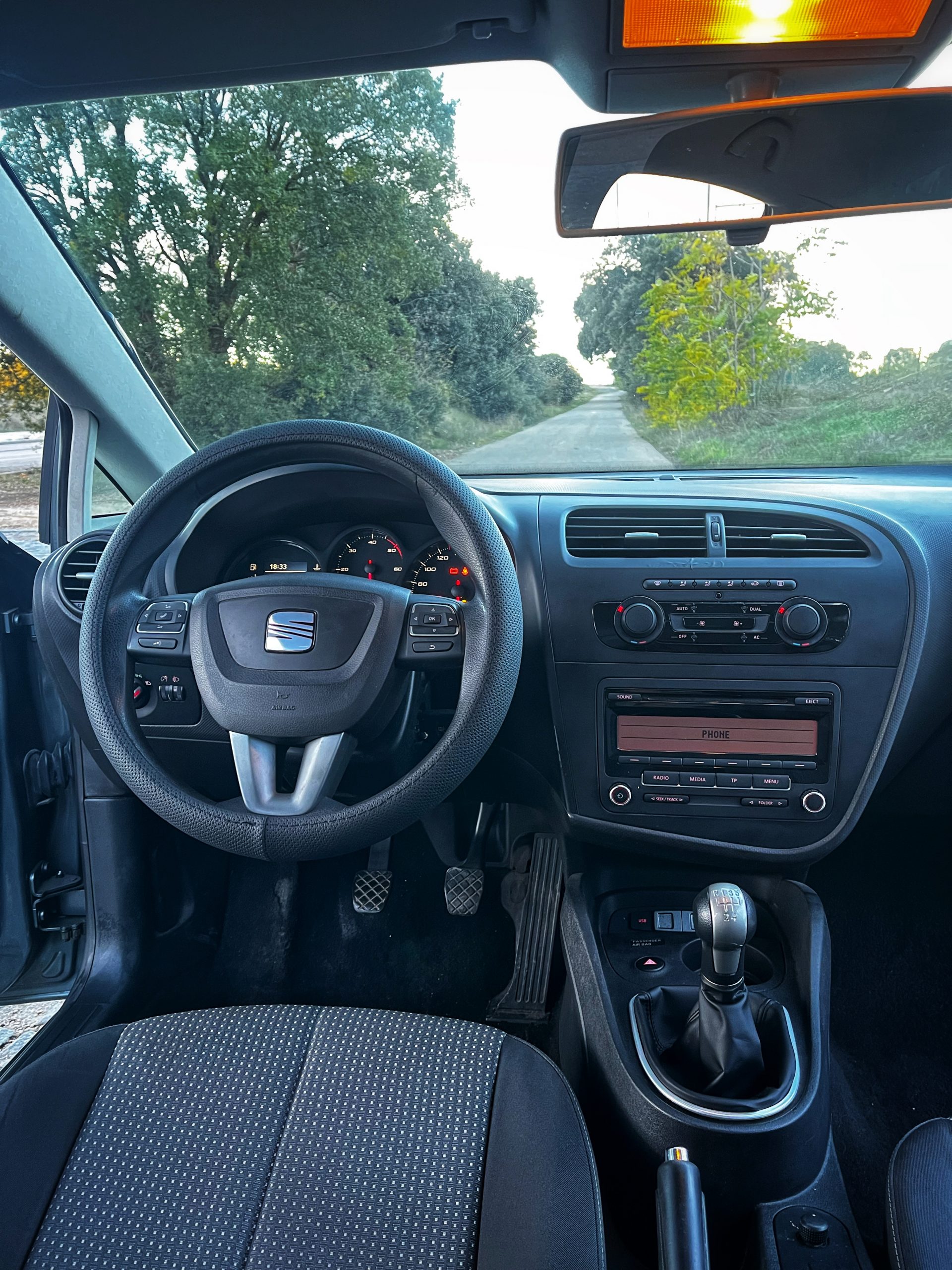 VENDIDO: SEAT LEON STYLE 1.6 TDI 105cv