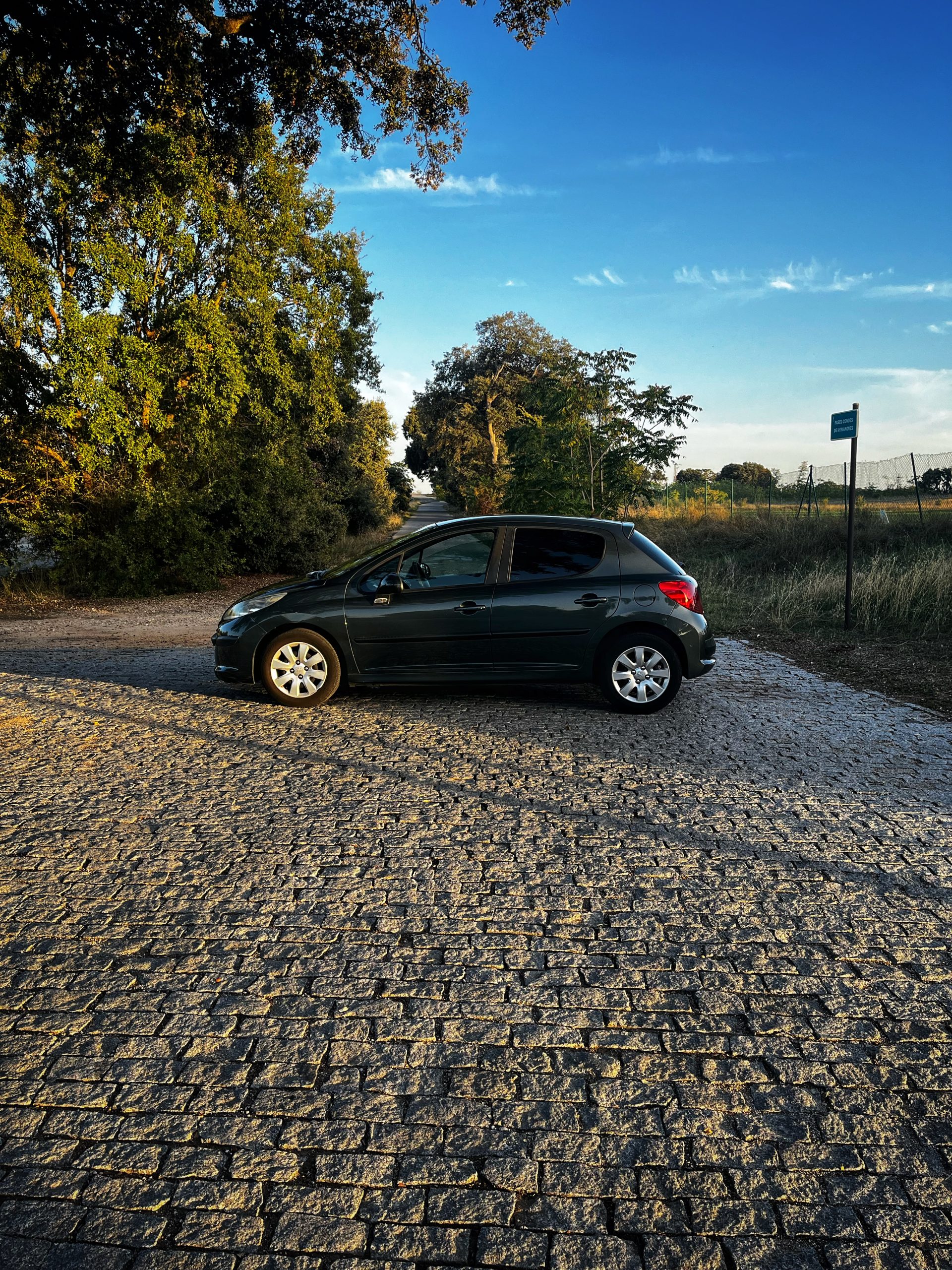 VENDIDO: Peugeot 207 Confort 1.4 VTi 95cv 16v