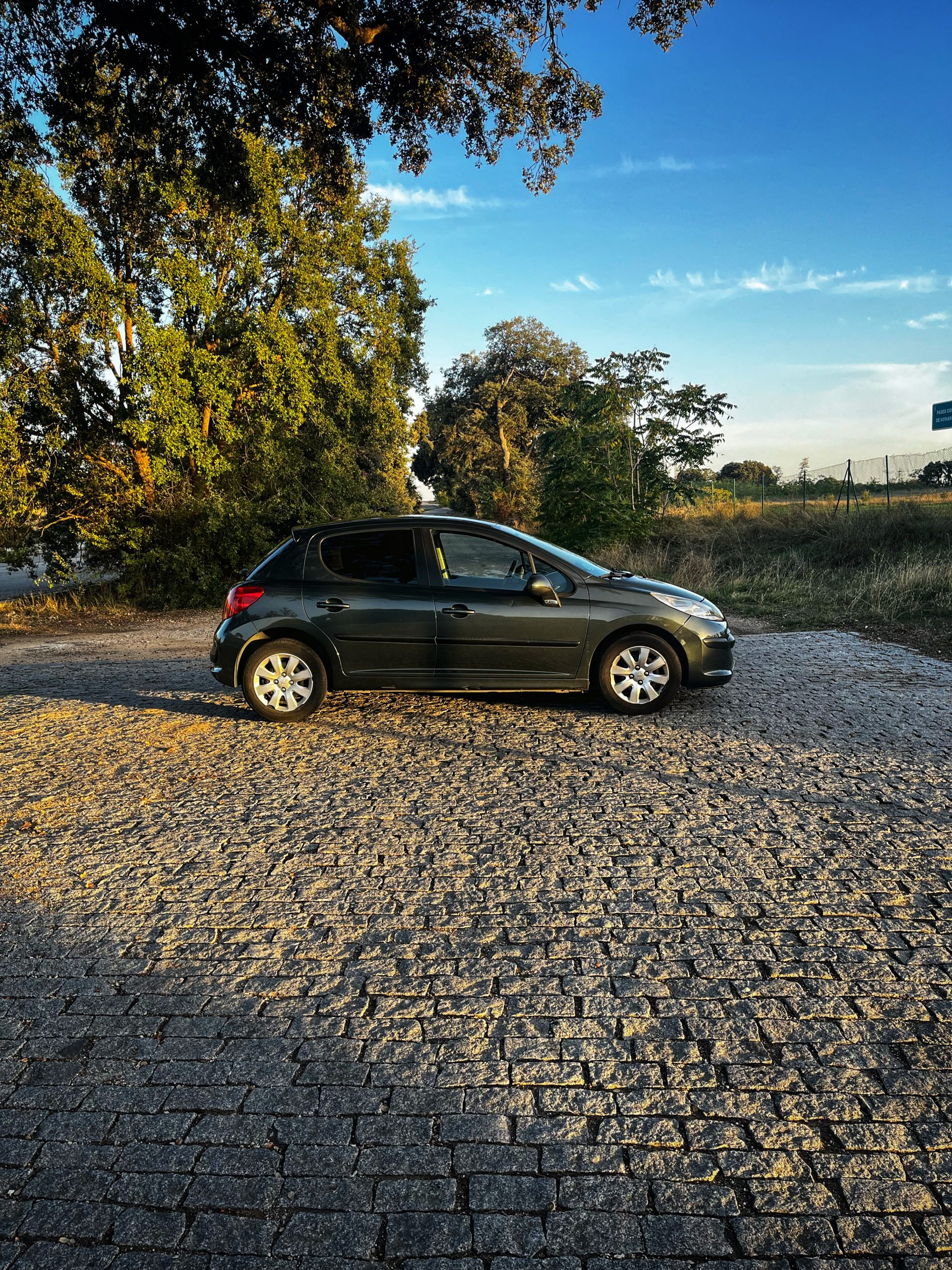 VENDIDO: Peugeot 207 Confort 1.4 VTi 95cv 16v