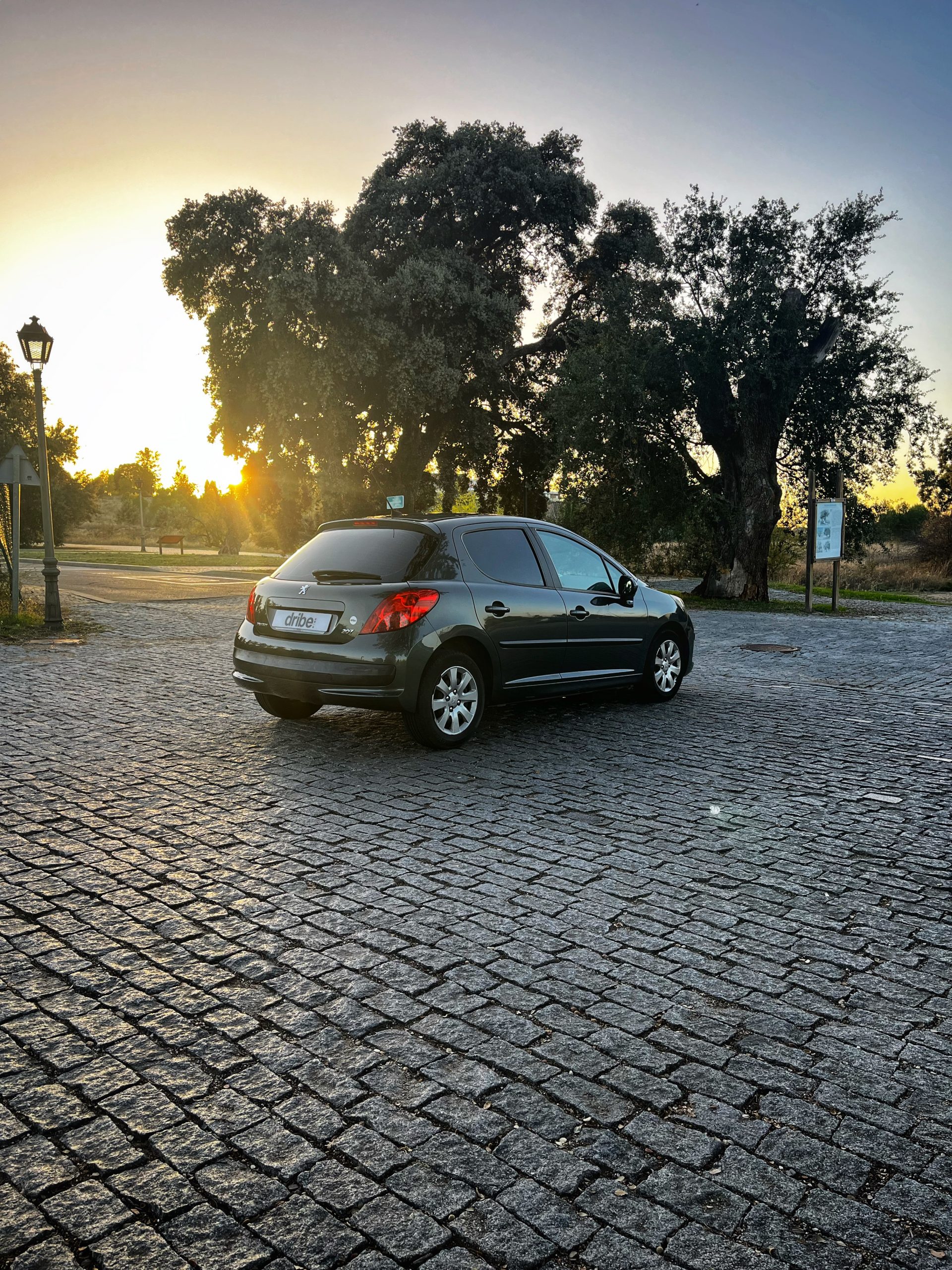 VENDIDO: Peugeot 207 Confort 1.4 VTi 95cv 16v