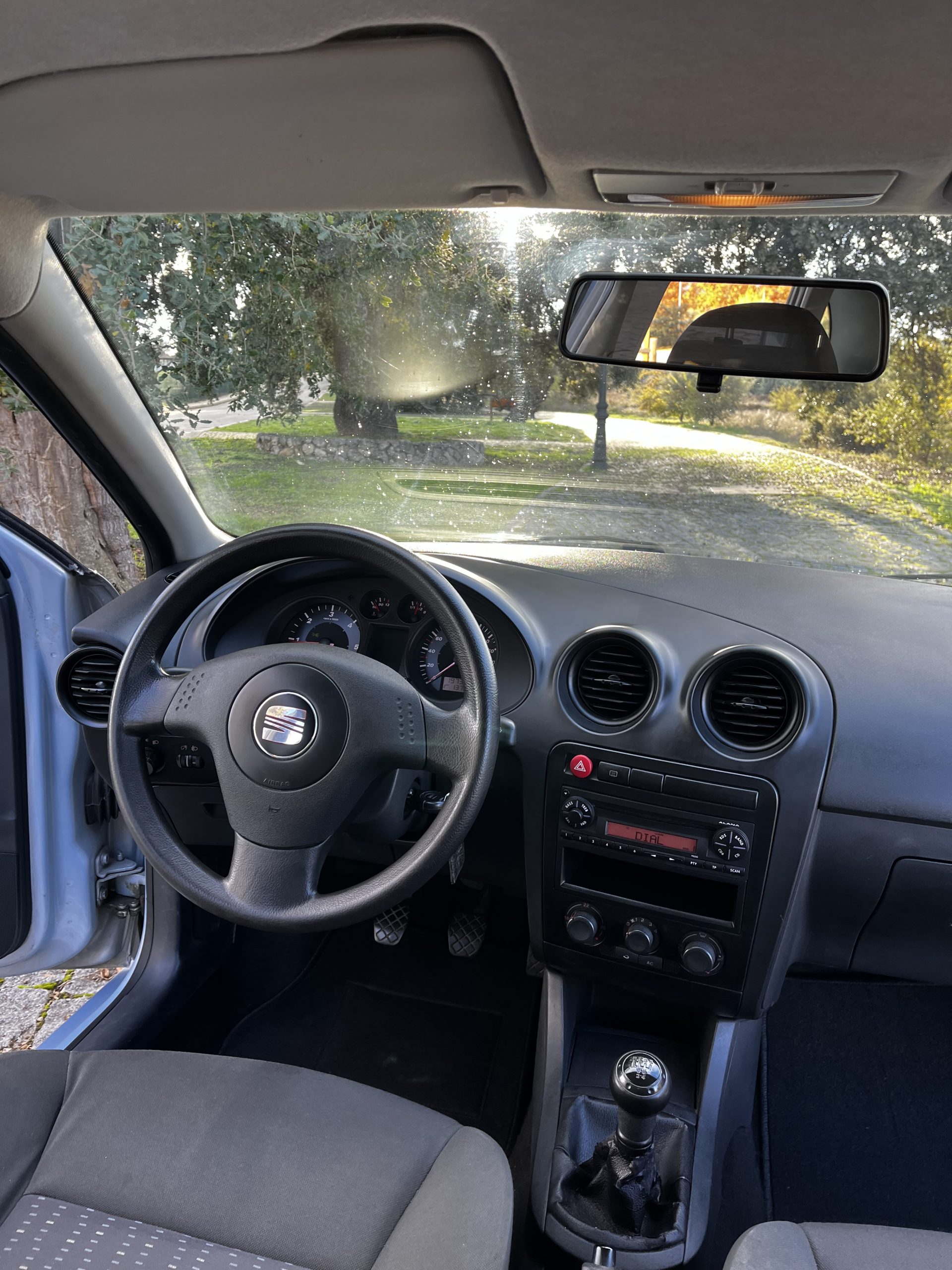 VENDIDO: Seat Ibiza Reference 1.4 TDI 70CV