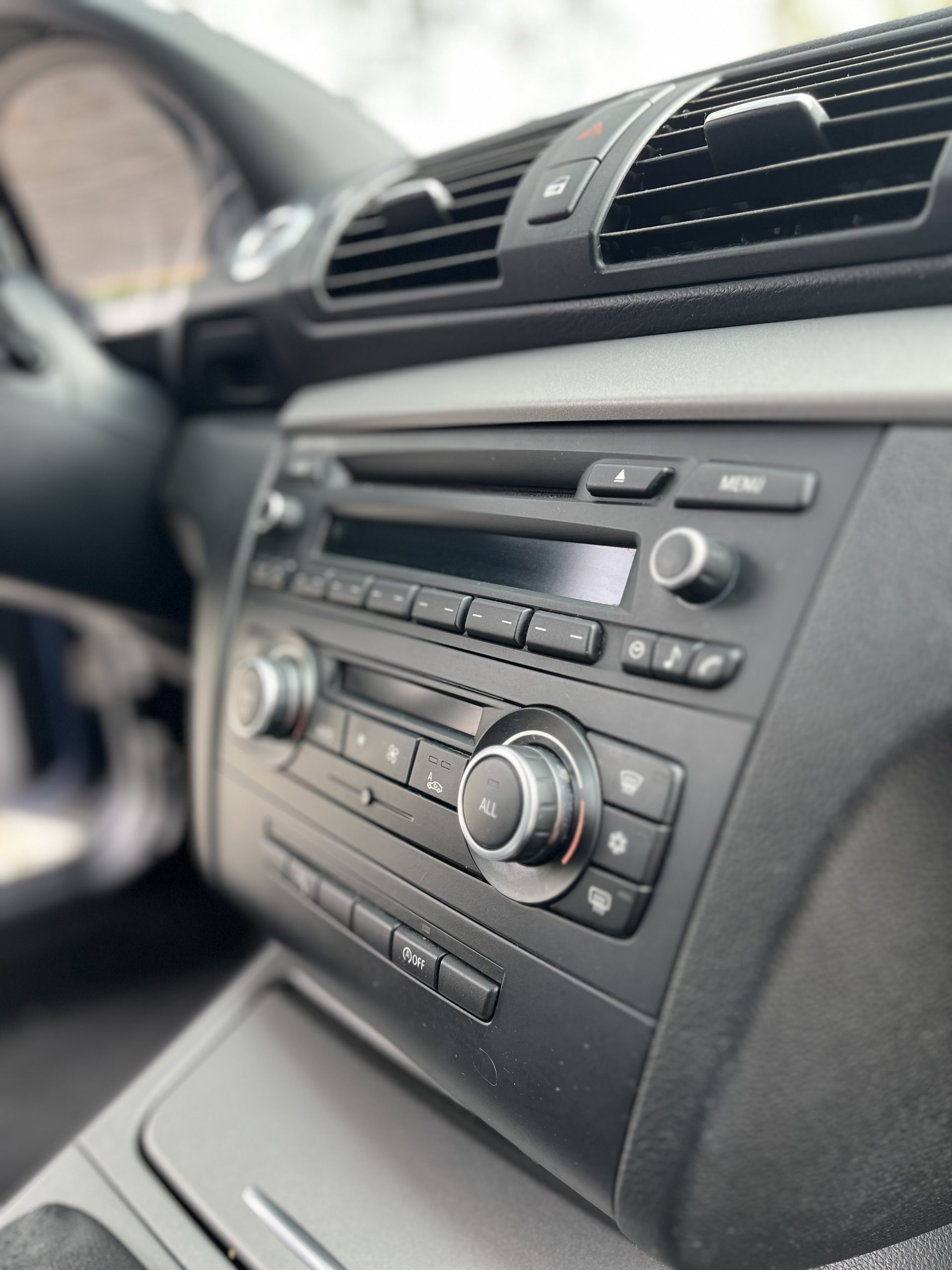 VENDIDO: BMW 118D 143CV