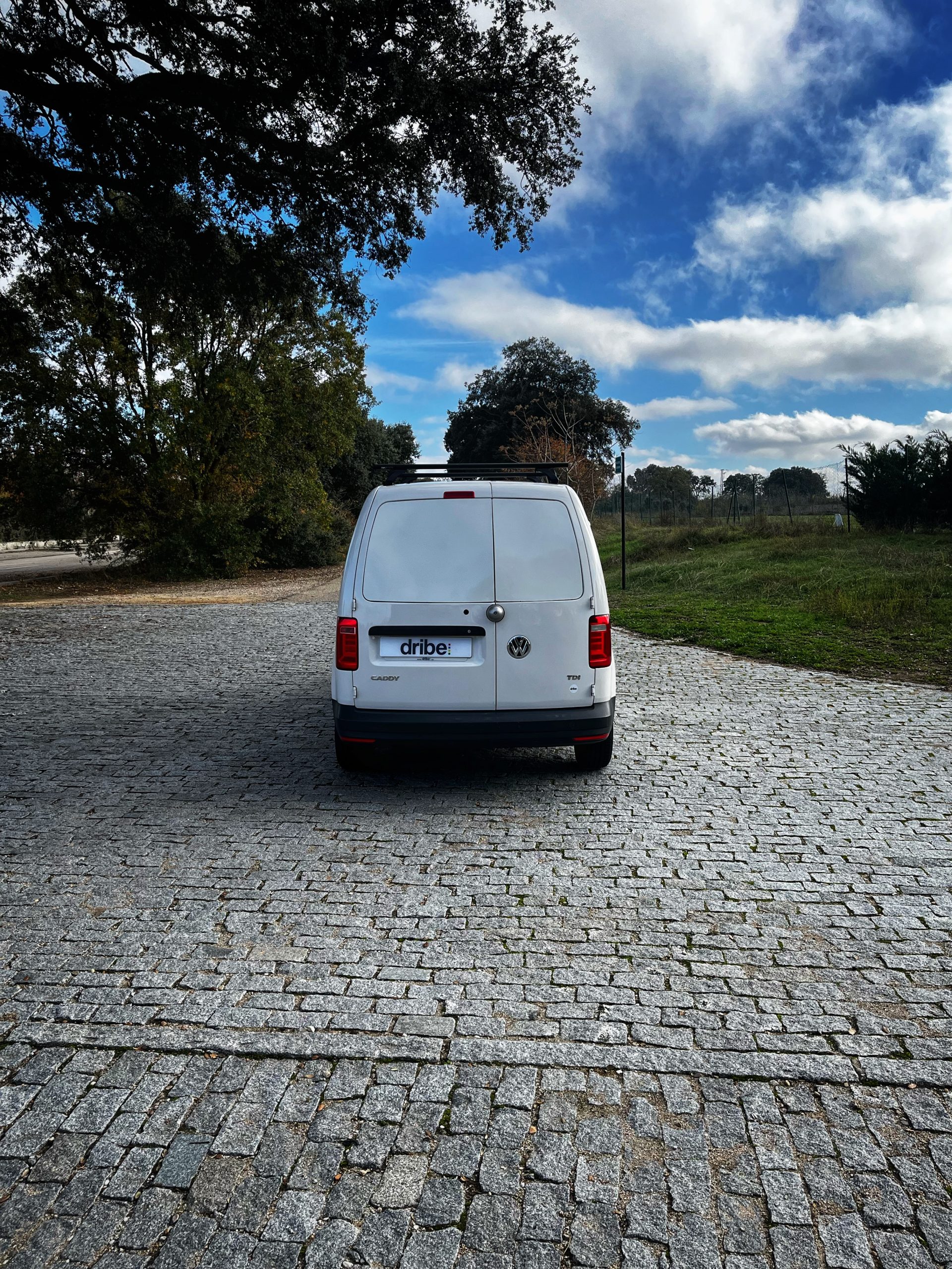 VENDIDA: VOLKSWAGEN CADDY FURGÓN 2.0 TDI 75CV