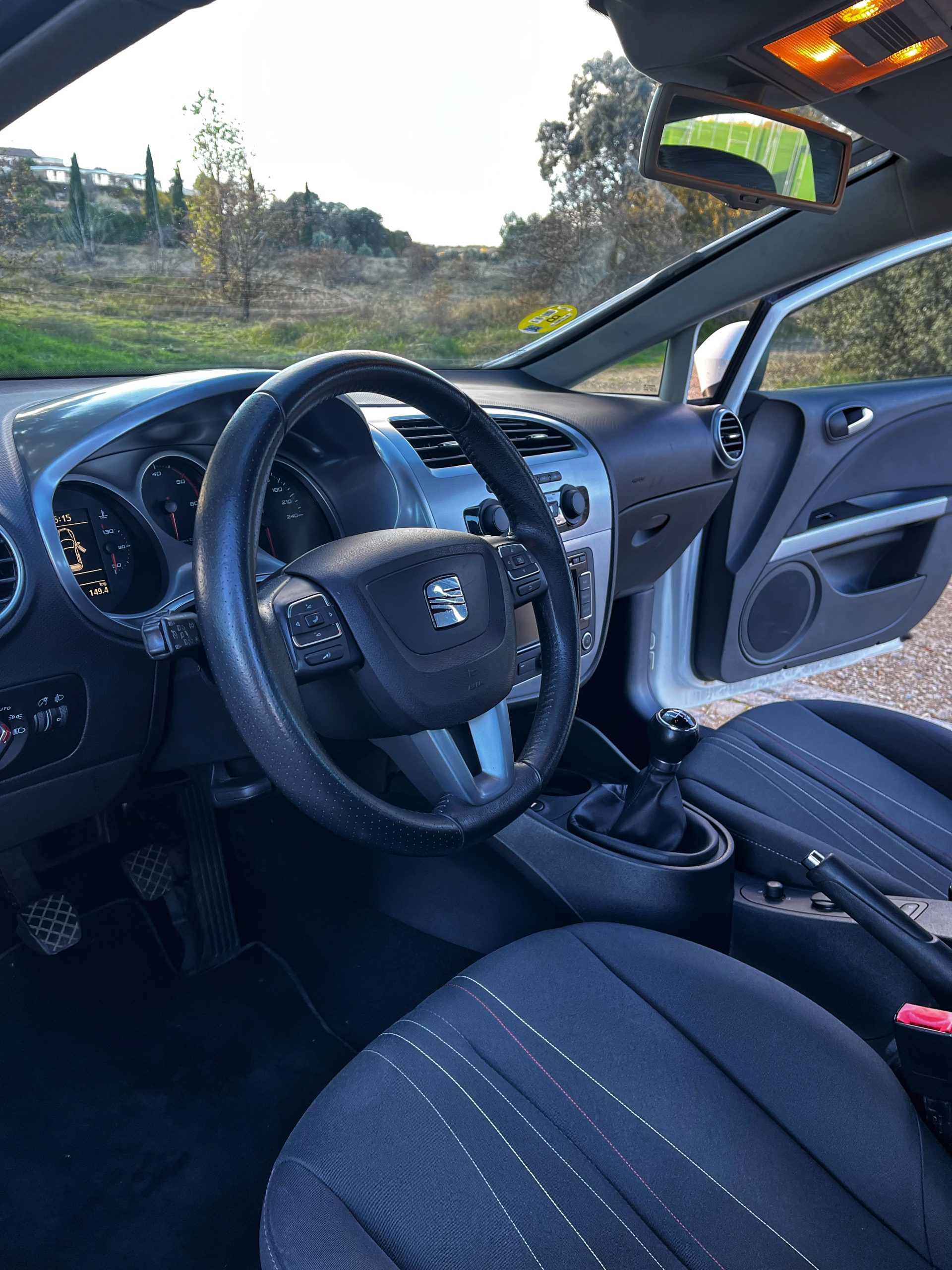 VENDIDO: SEAT LEON STYLE COPA 1.6 TDI 105CV