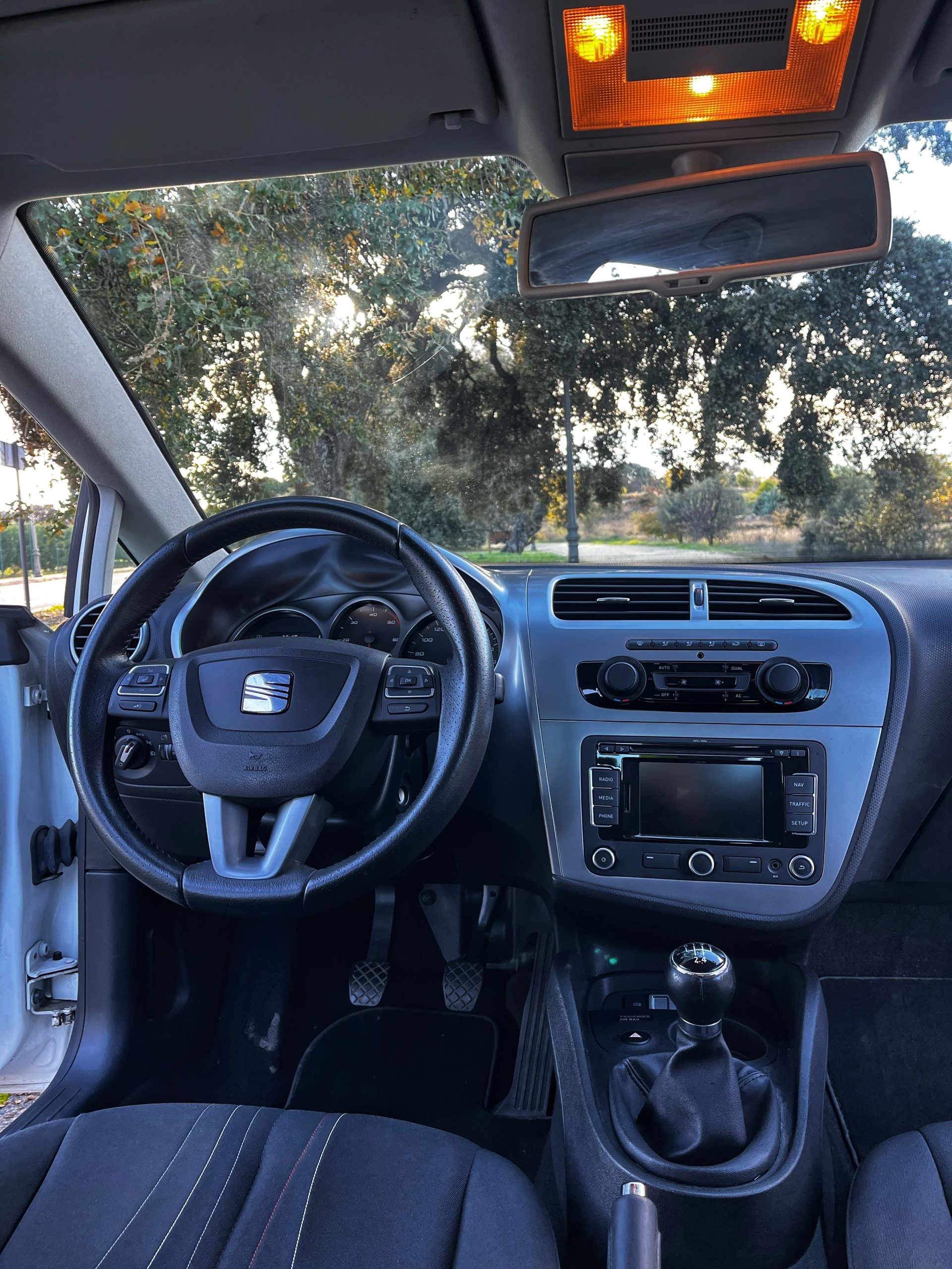 VENDIDO: SEAT LEON STYLE COPA 1.6 TDI 105CV