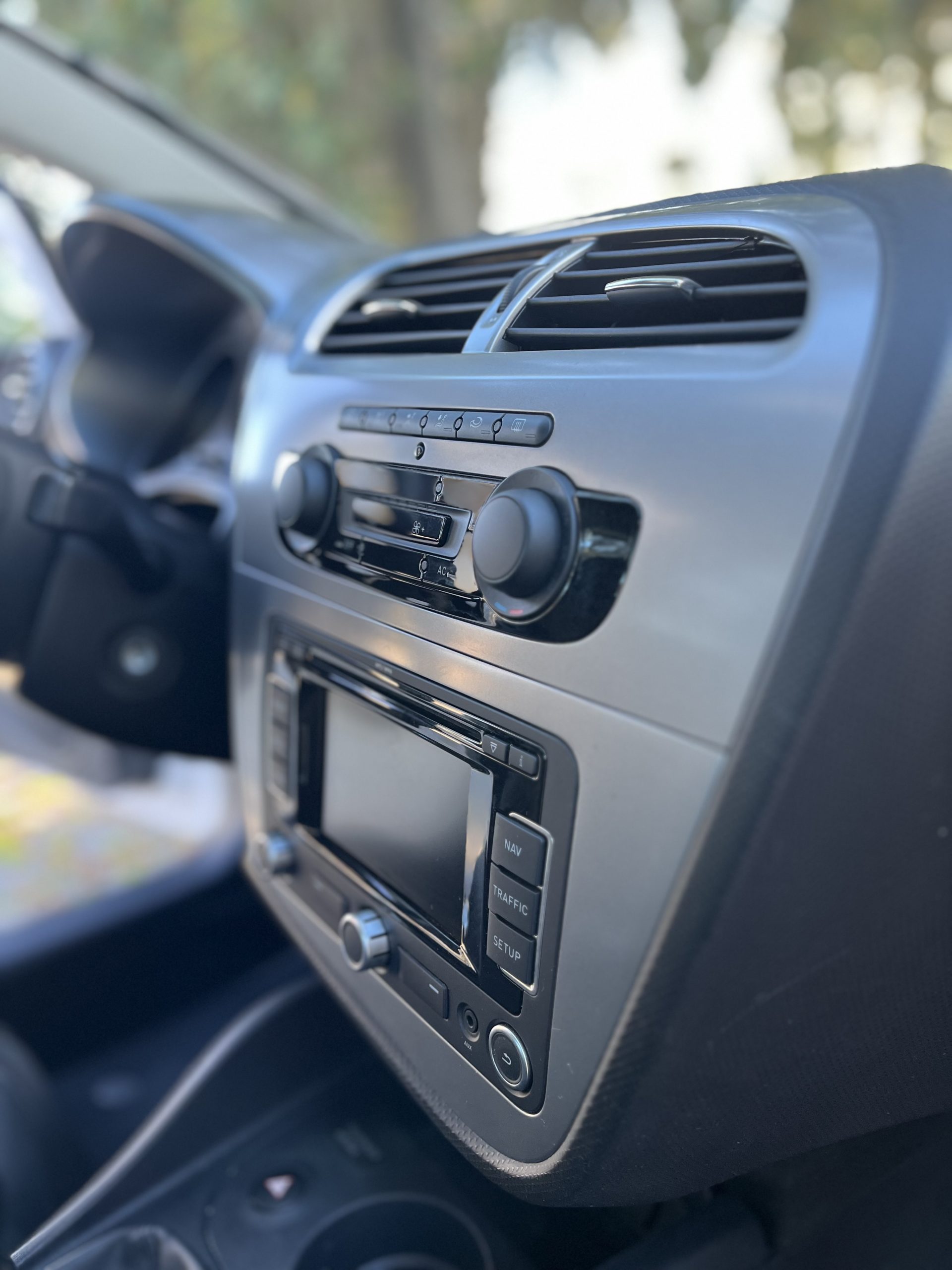 VENDIDO: SEAT LEON STYLE COPA 1.6 TDI 105CV