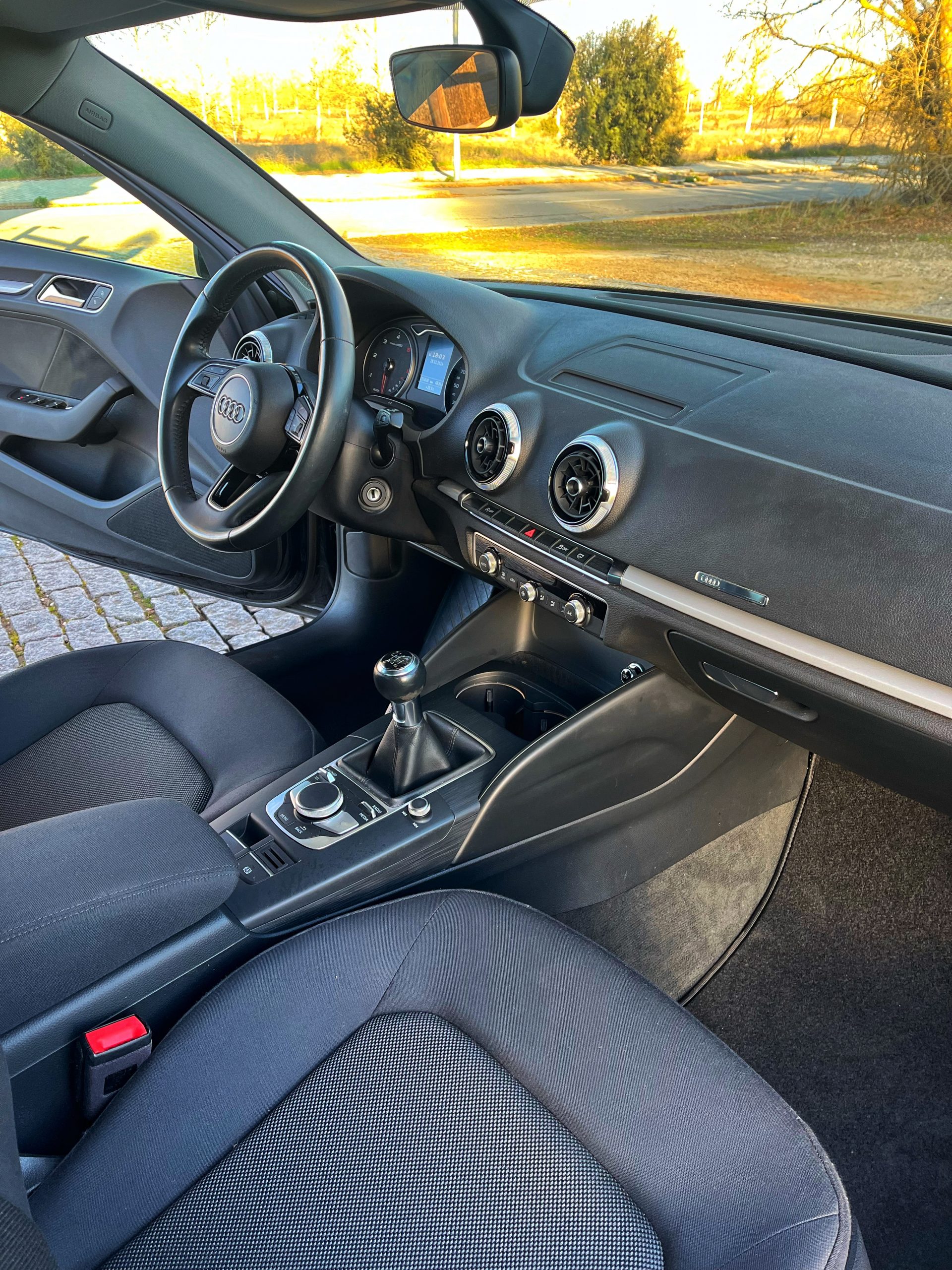 VENDIDO: AUDI A3 SPORTBACK DESIGN 1.6 TDI 116CV