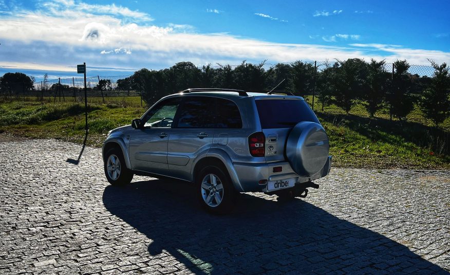 VENDIDO: Toyota Rav4 Sol 2.0 D-4D 116CV 4X4