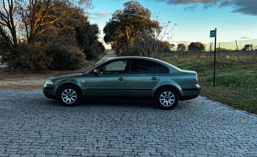 VENDIDO: VOLKSWAGEN PASSAT HIGHLINE 1.9 TDI 130CV