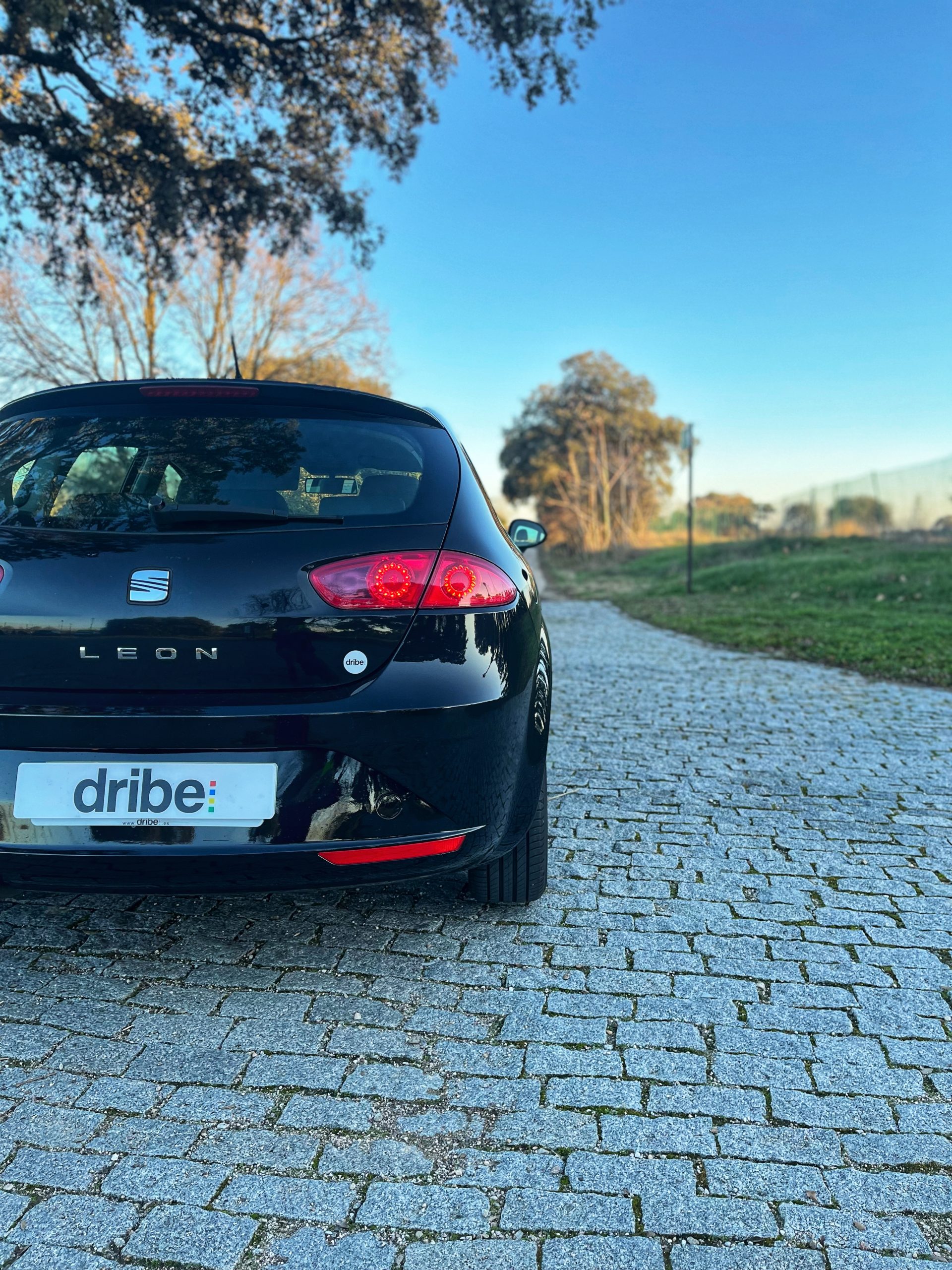 VENDIDO: SEAT LEON REFERENCE 1.6 TDI 105CV