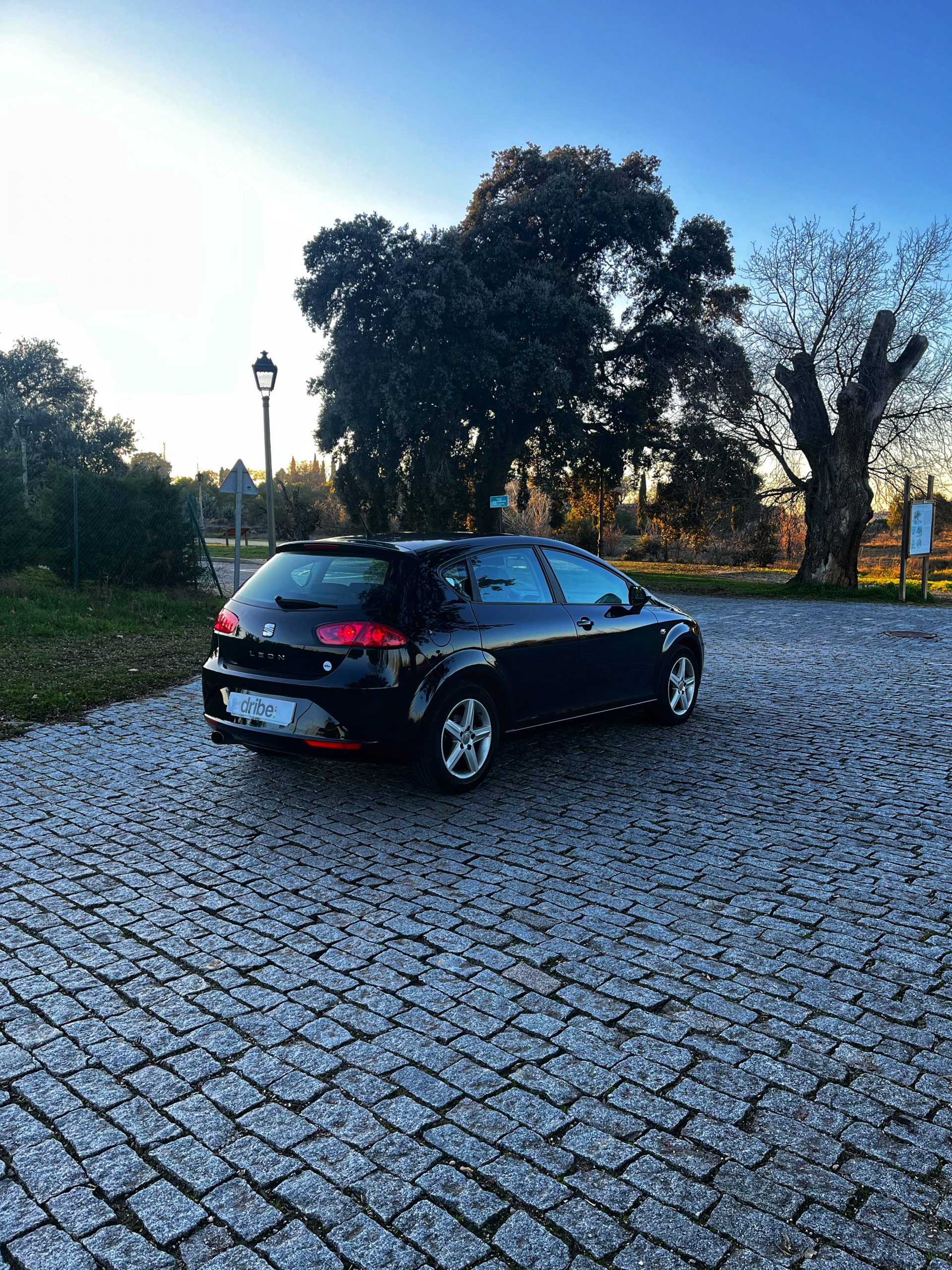 VENDIDO: SEAT LEON REFERENCE 1.6 TDI 105CV