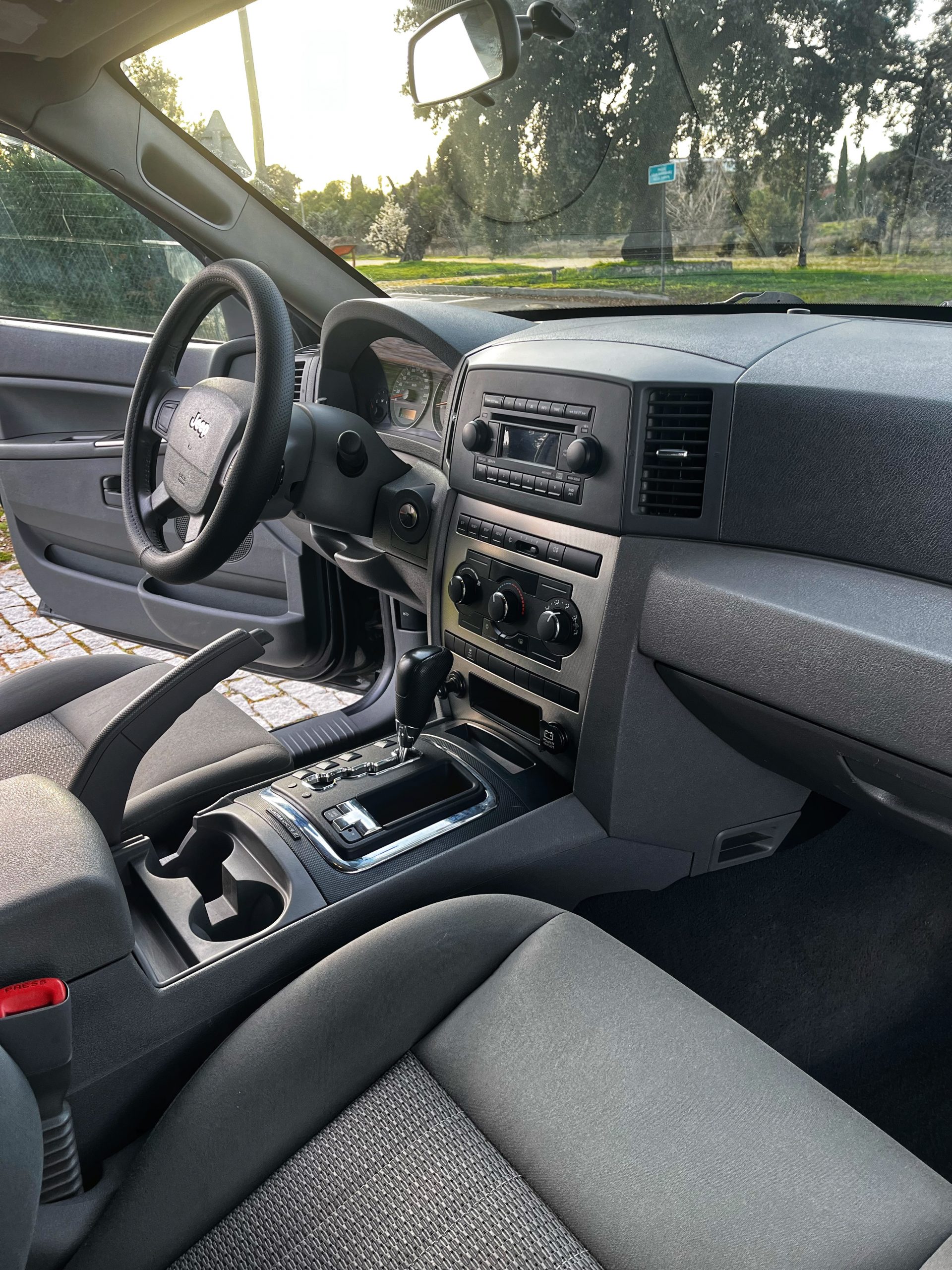 VENDIDO: JEEP GRAND CHEROKEE LAREDO 3.0 CRD 218CV