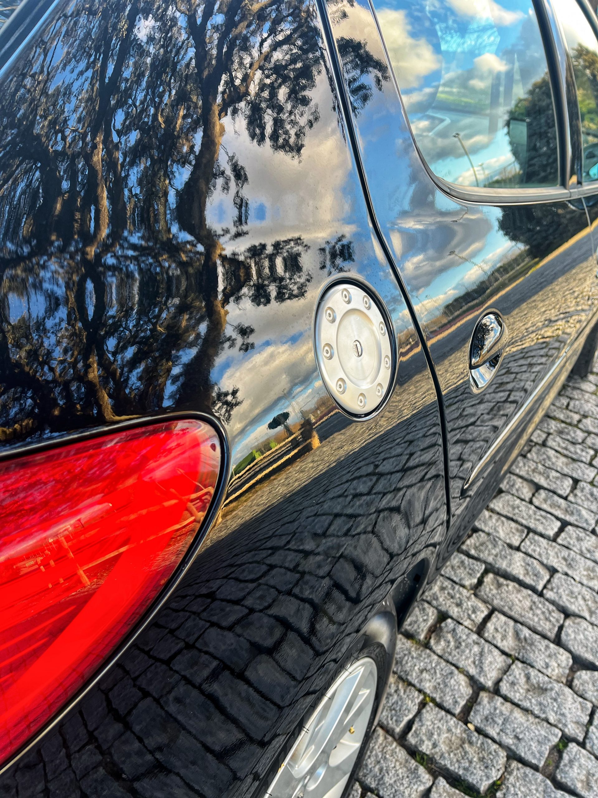 VENDIDO: Peugeot 206+ 1.4 HDI 70cv