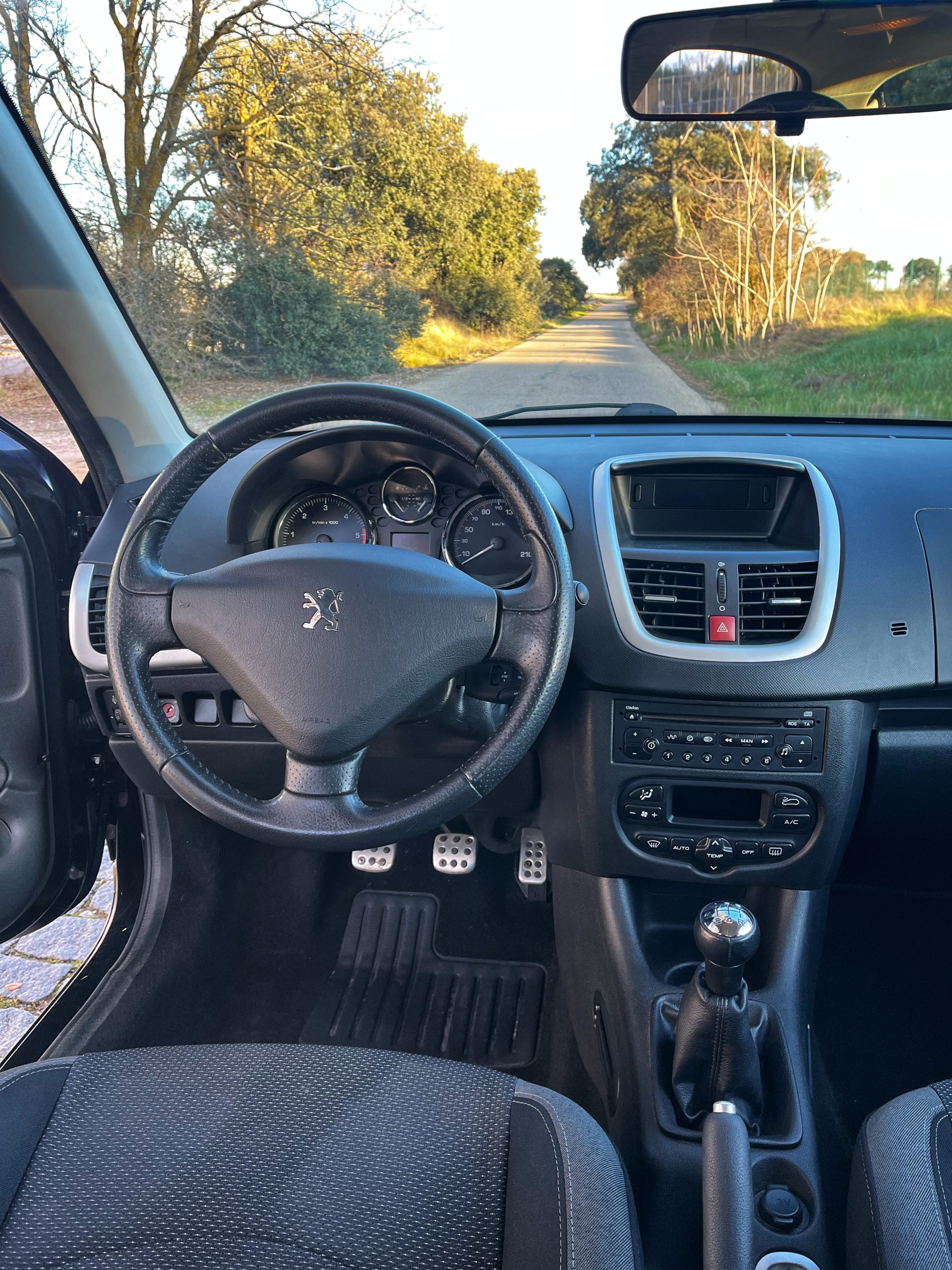 VENDIDO: Peugeot 206+ 1.4 HDI 70cv