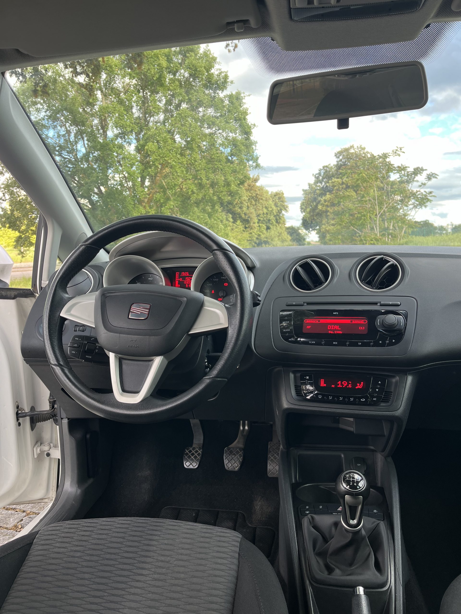 VENDIDO: Seat Ibiza Sport 1.6 TDI 105cv