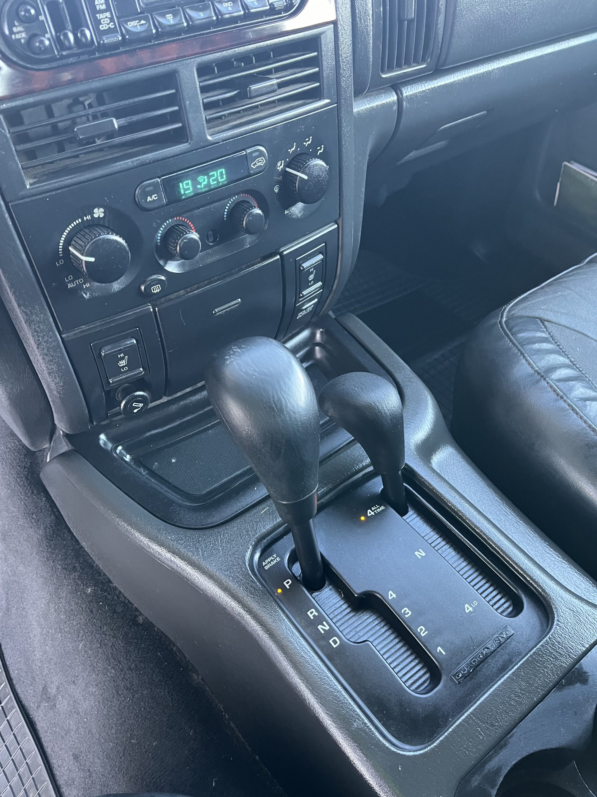 VENDIDO: Jeep Grand Cherokee Laredo 2.7 CRD 163cv