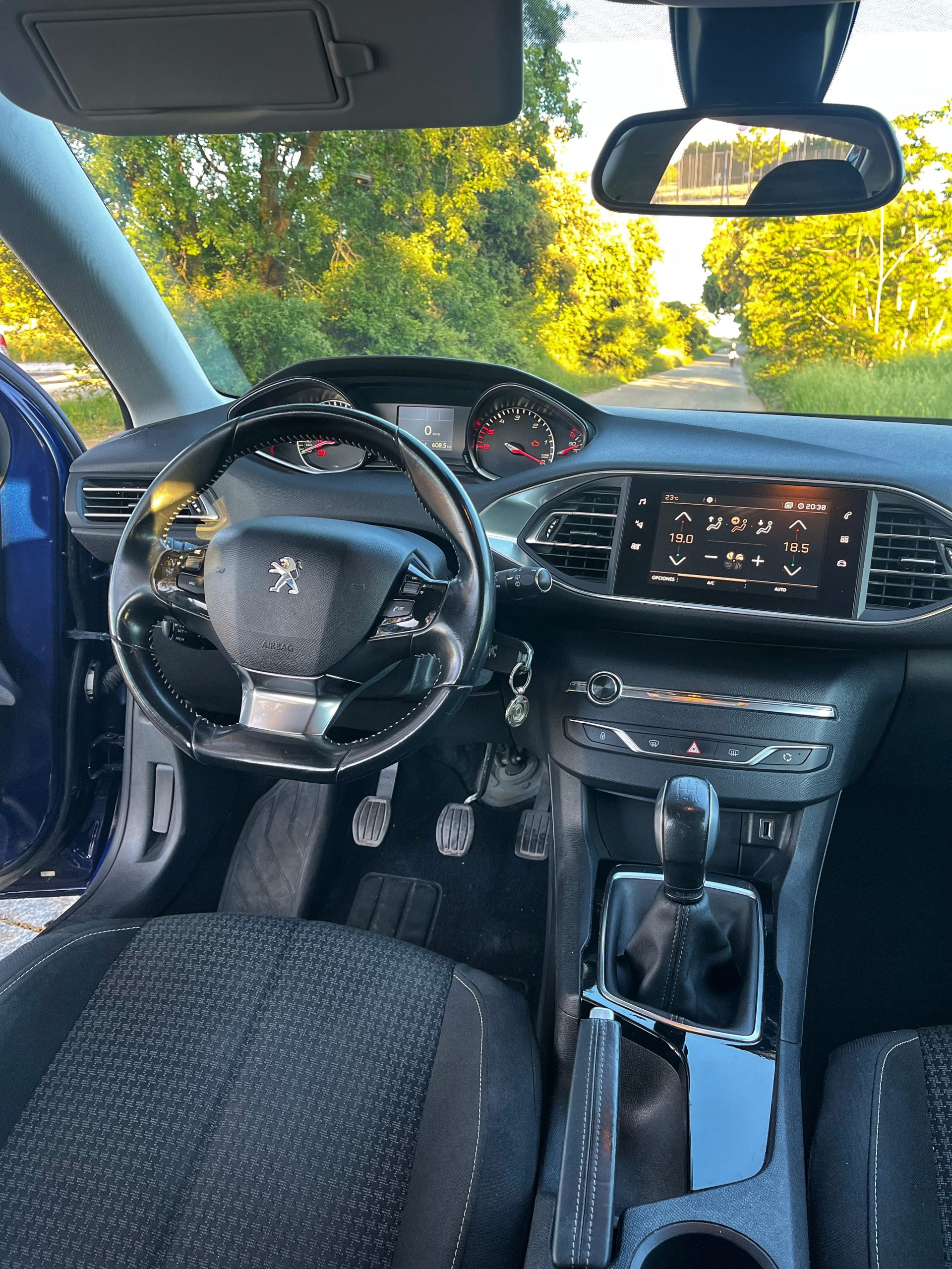 VENDIDO: PEUGEOT 308 ACTIVE 1.6 HDI 100CV