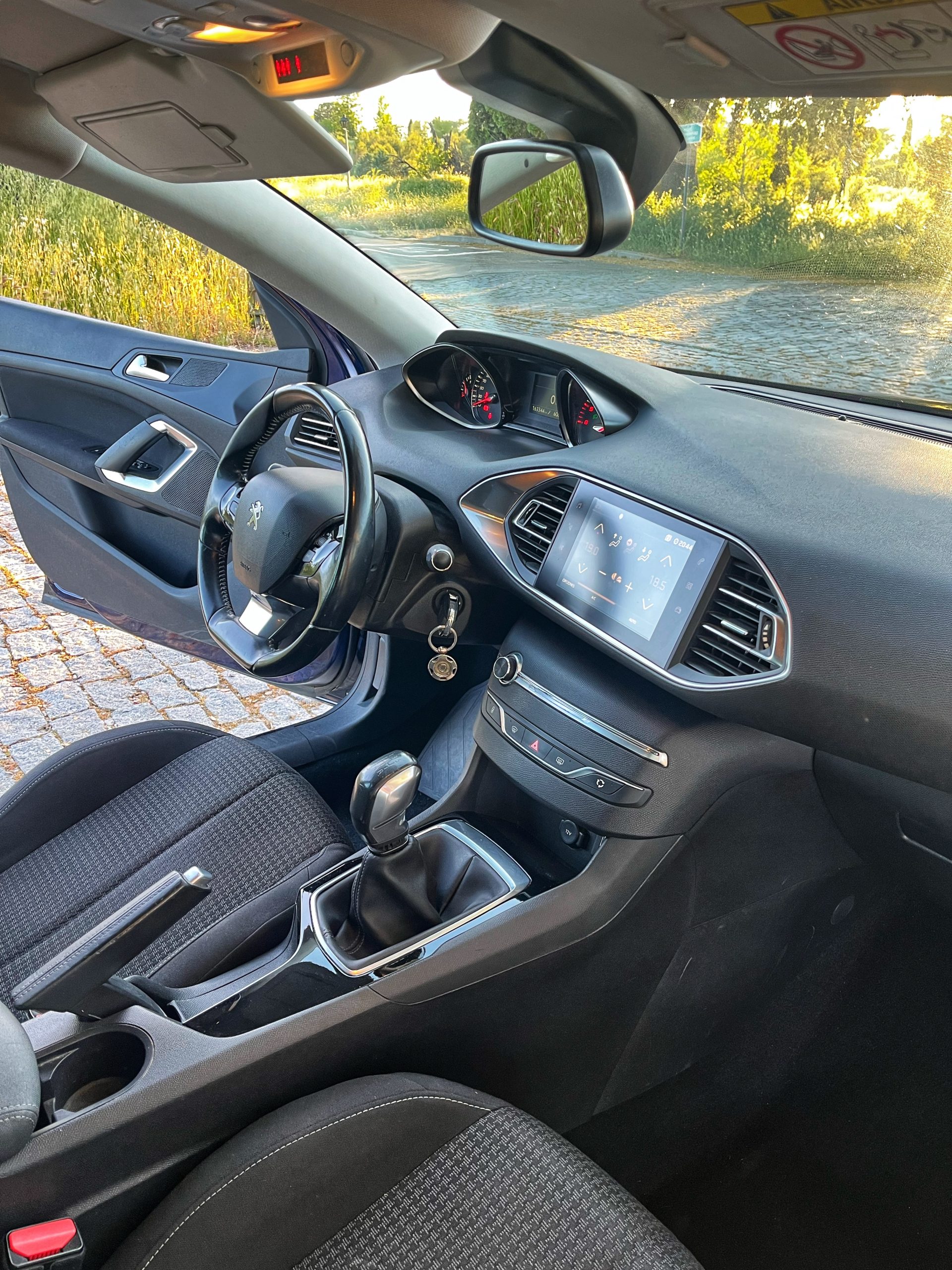 VENDIDO: PEUGEOT 308 ACTIVE 1.6 HDI 100CV