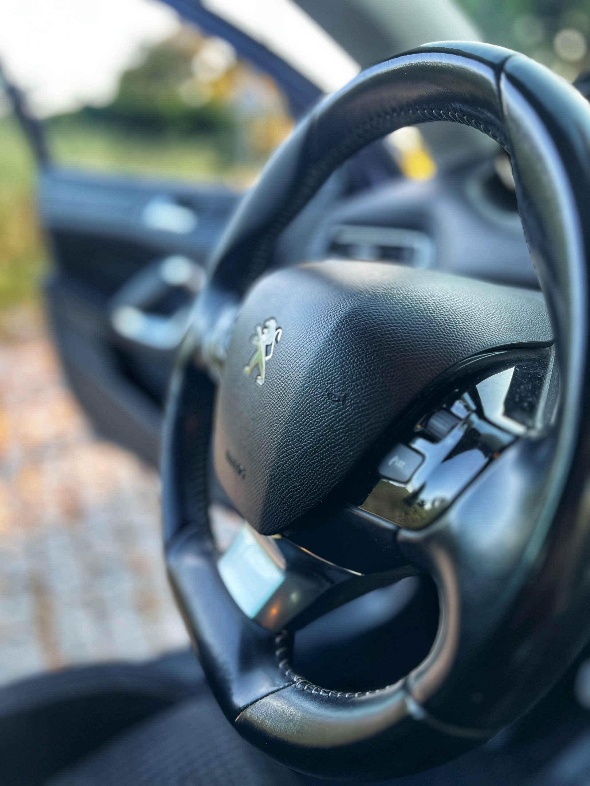 VENDIDO: PEUGEOT 308 ACTIVE 1.6 HDI 100CV