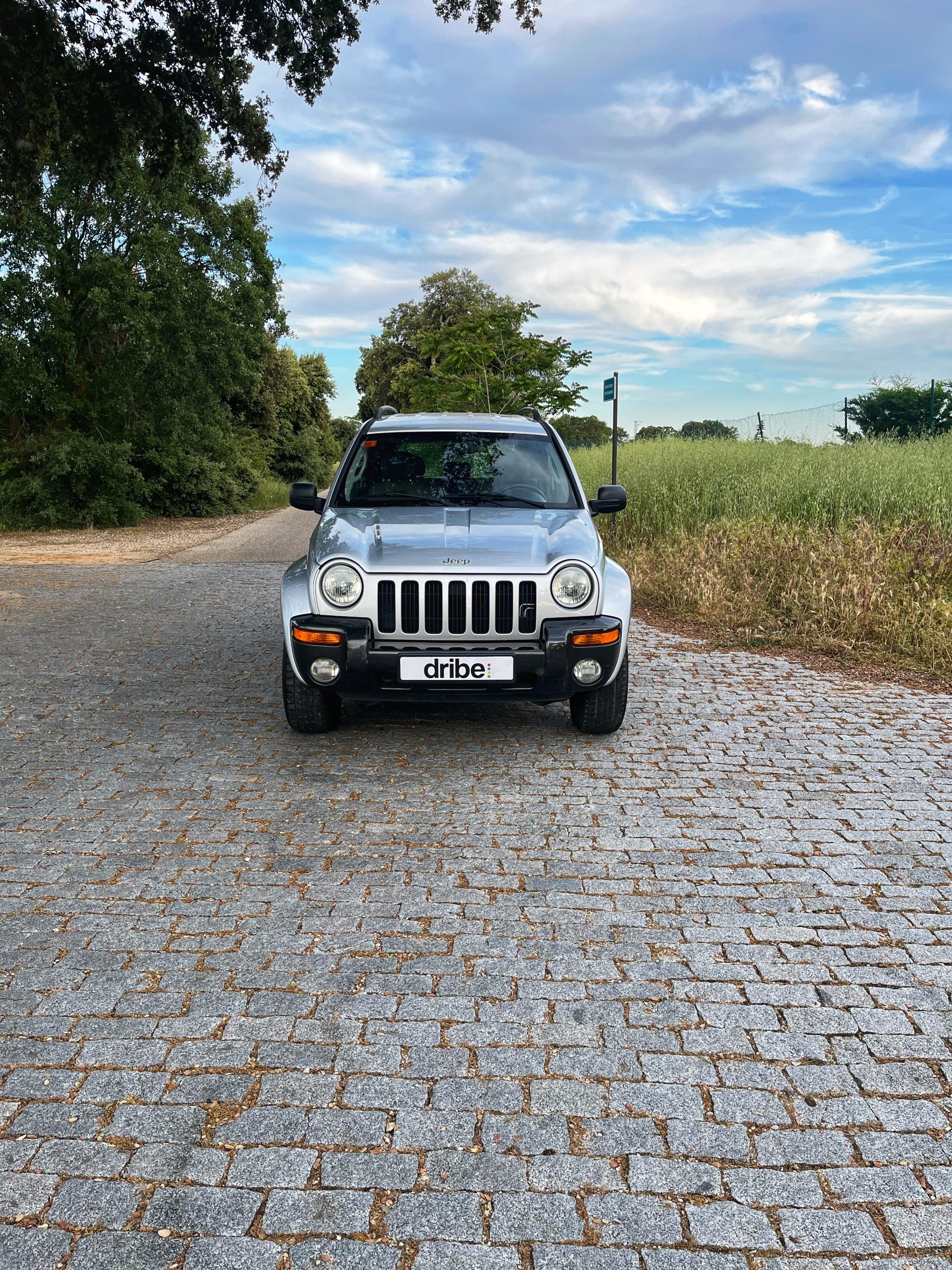 VENDIDO: Jeep Cherokee Sport 2.5CRD 143CV 4X4